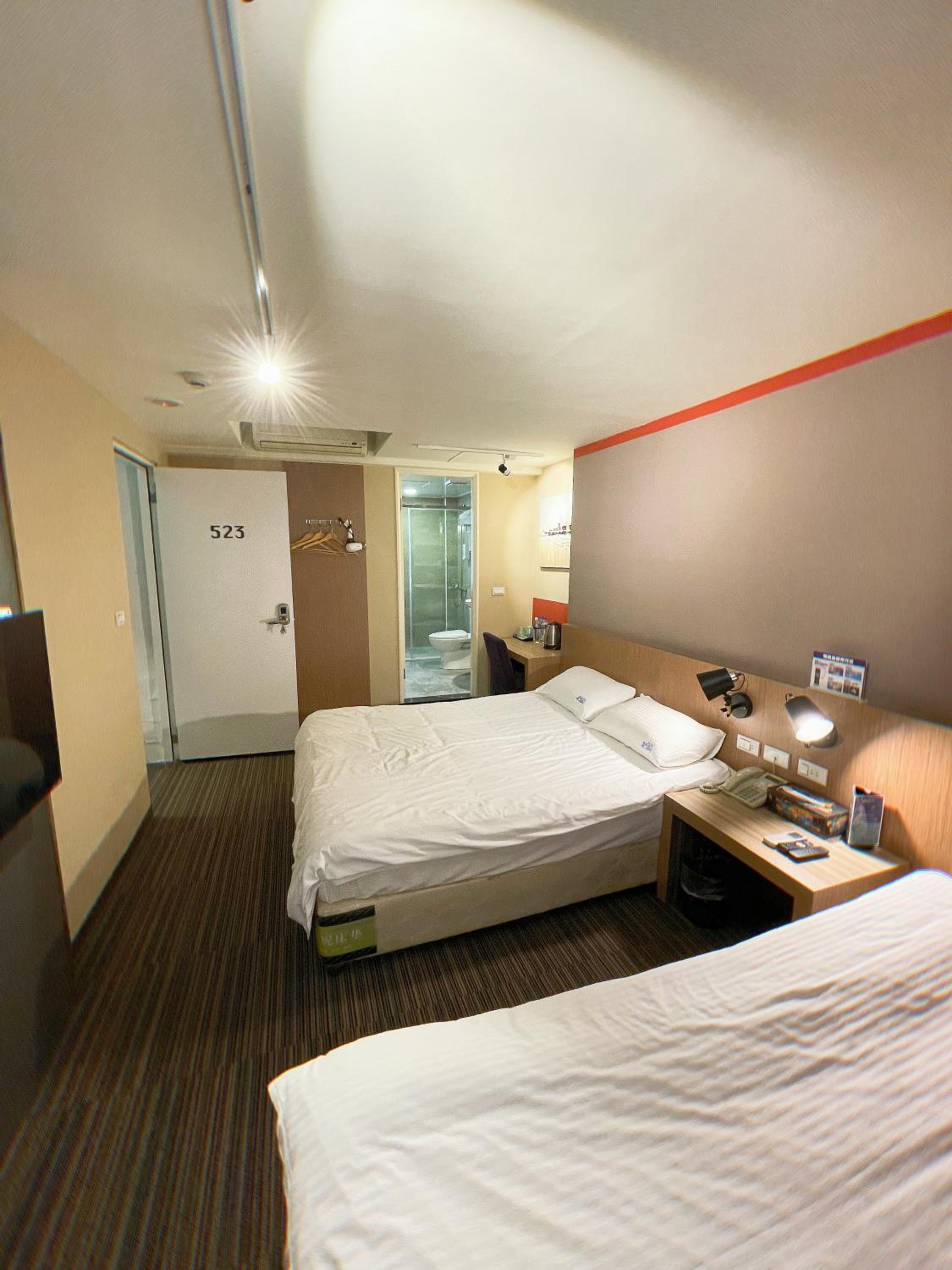 Triple Room with Bathroom photo 2
