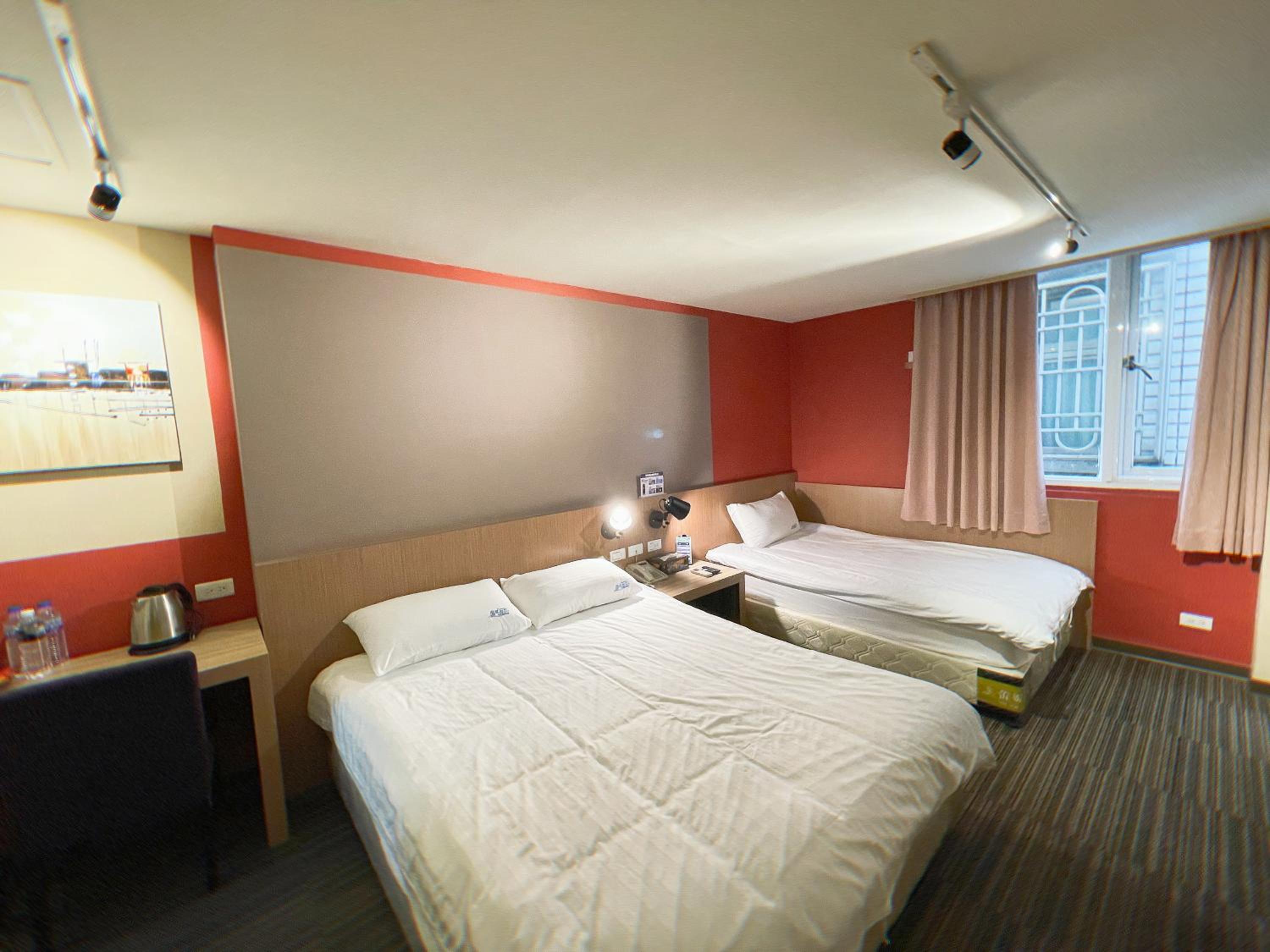 Triple Room with Bathroom photo 1