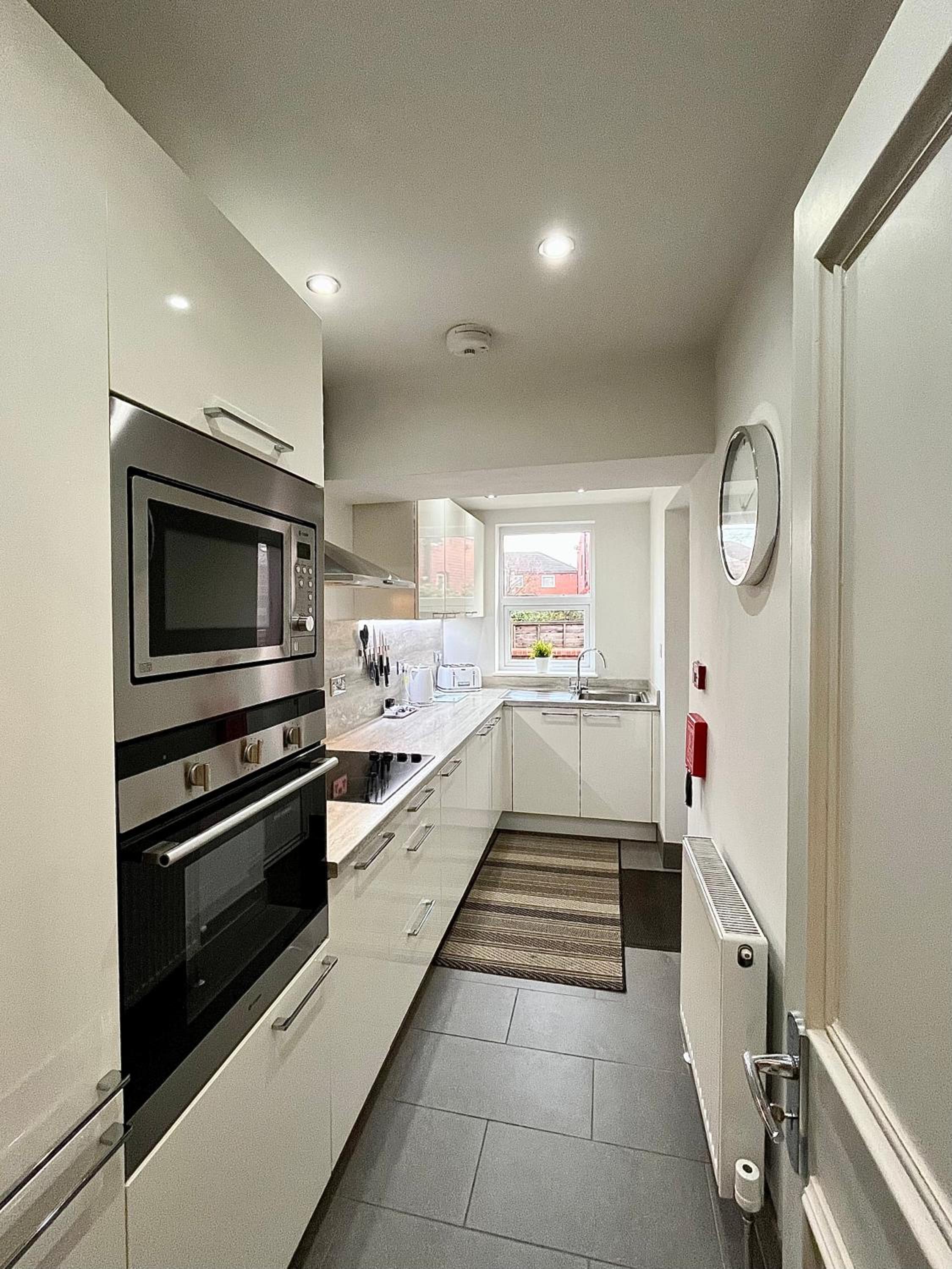 Studio Apartment - Ground Floor - Photo 4