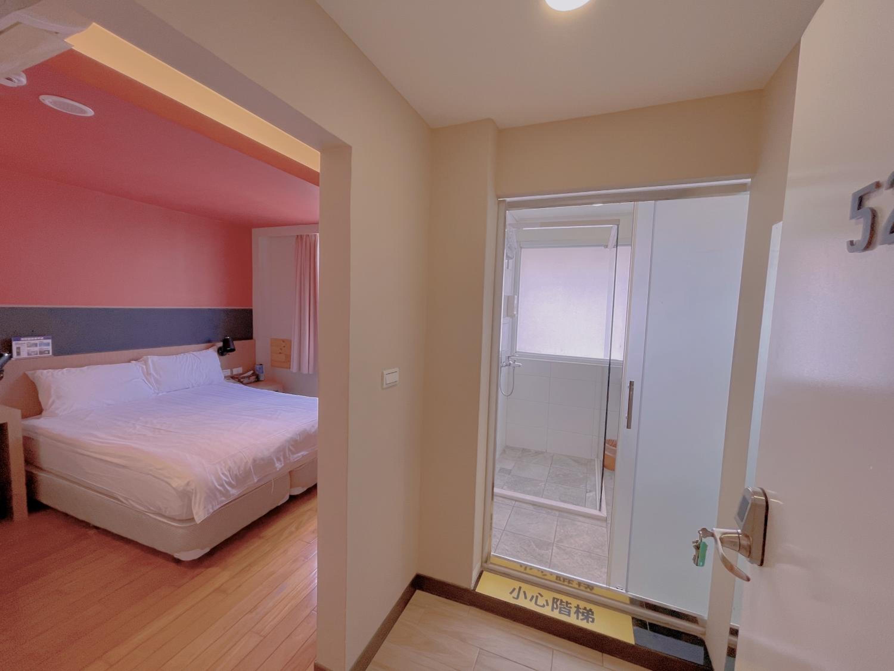 Standard Double Room photo 2