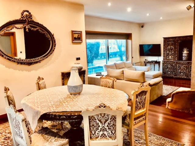 Four-Bedroom House - Photo 10