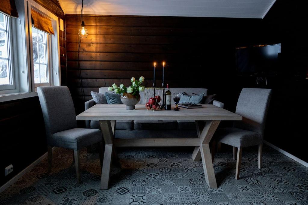 Three-Bedroom Cottage with Sauna - Photo 15