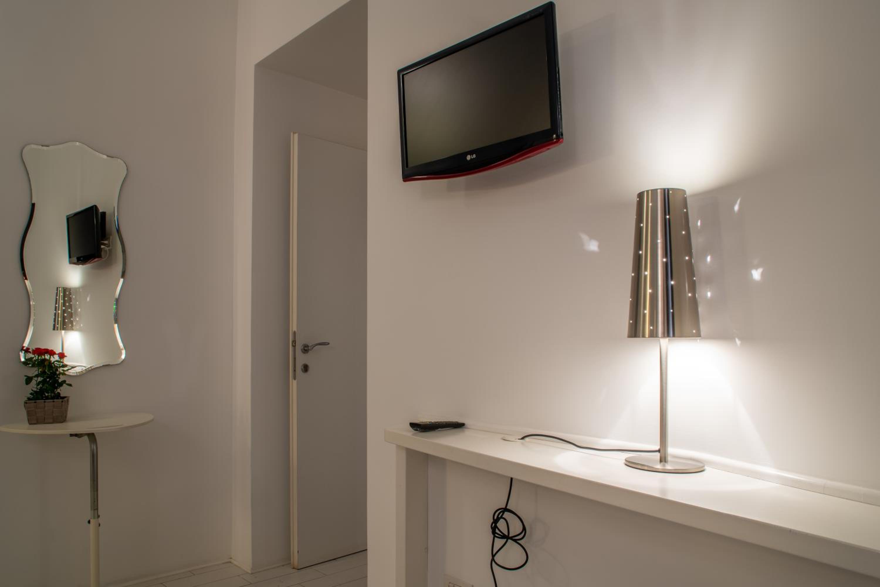 Large Double Room photo 2