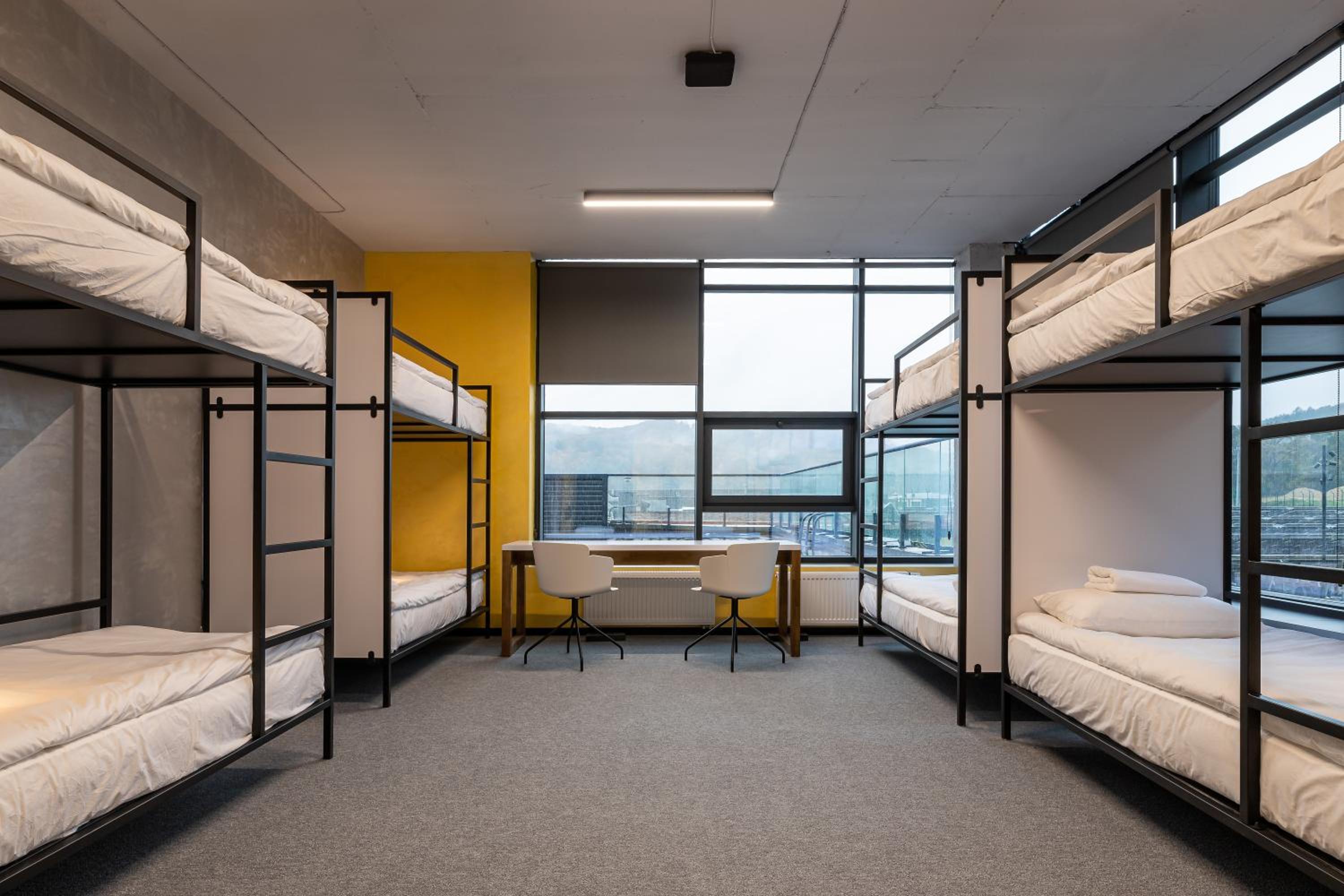 Single Bed in 6-Bed Dormitory Room photo 1