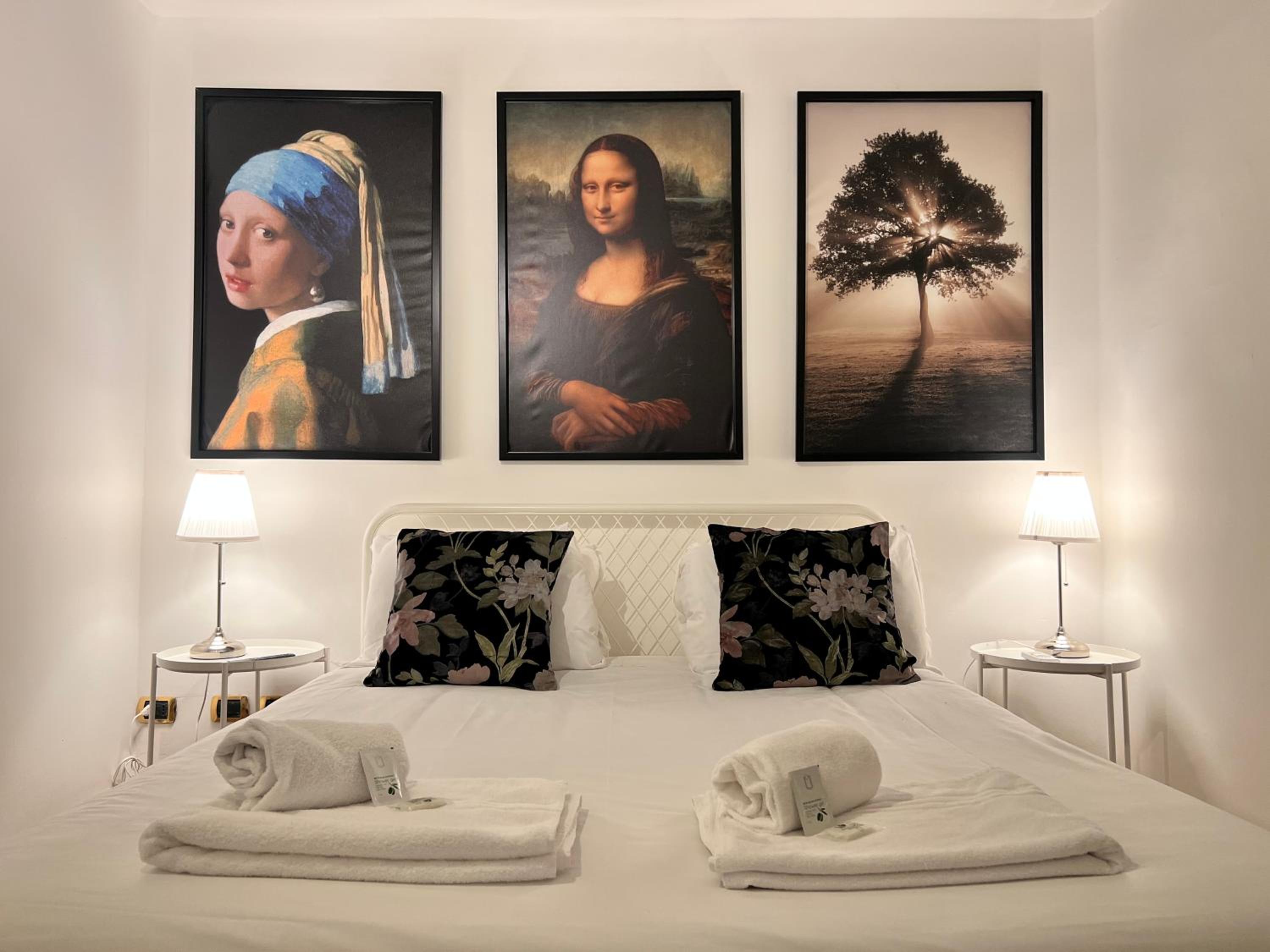 Large Double Room photo 3