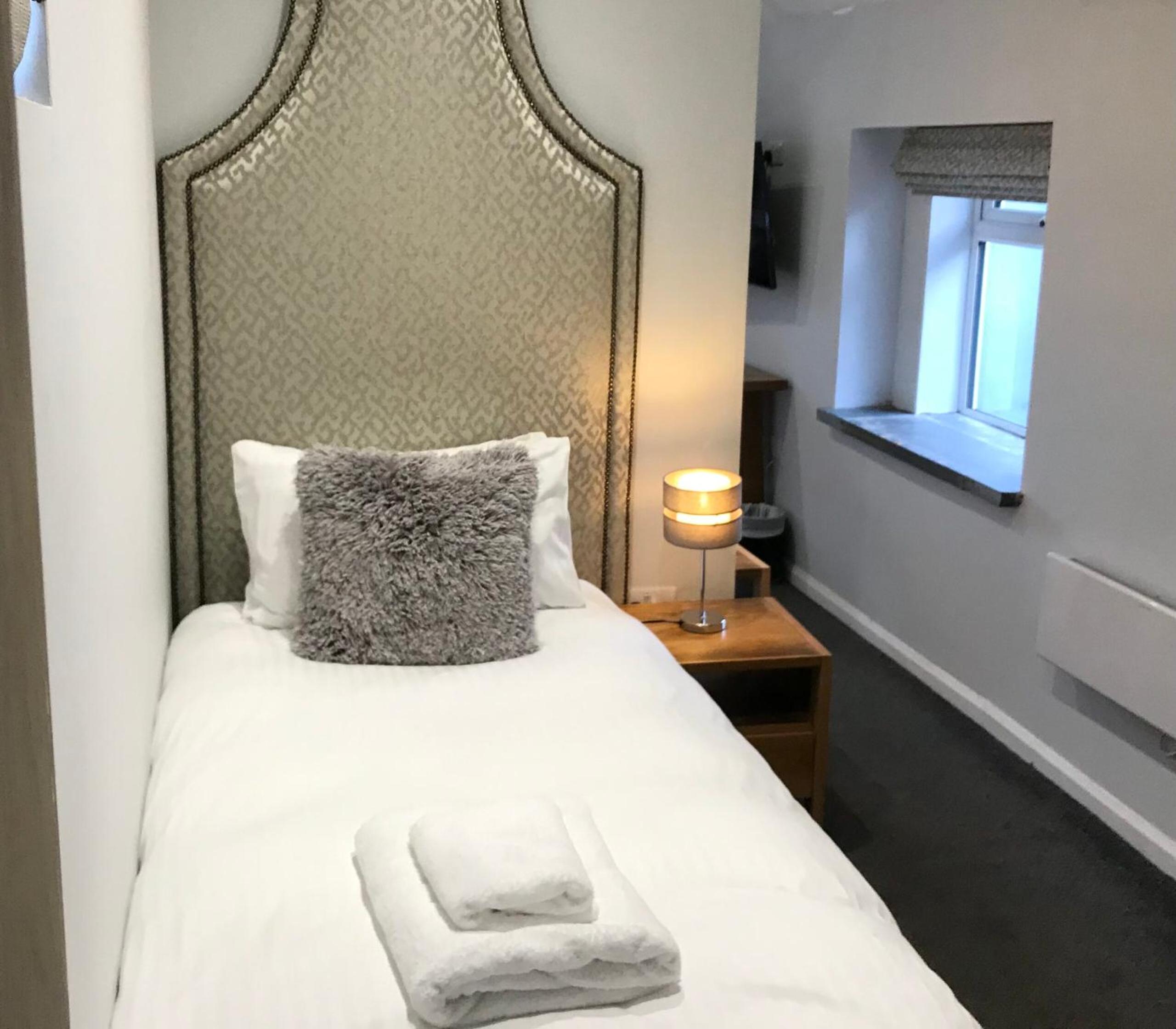 Budget Twin Room - Pet Friendly - Photo 1