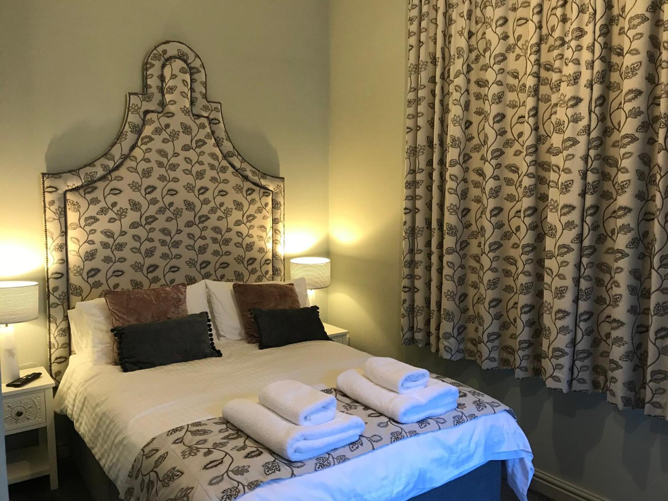 Standard Family Room - Pet Friendly - Photo 2