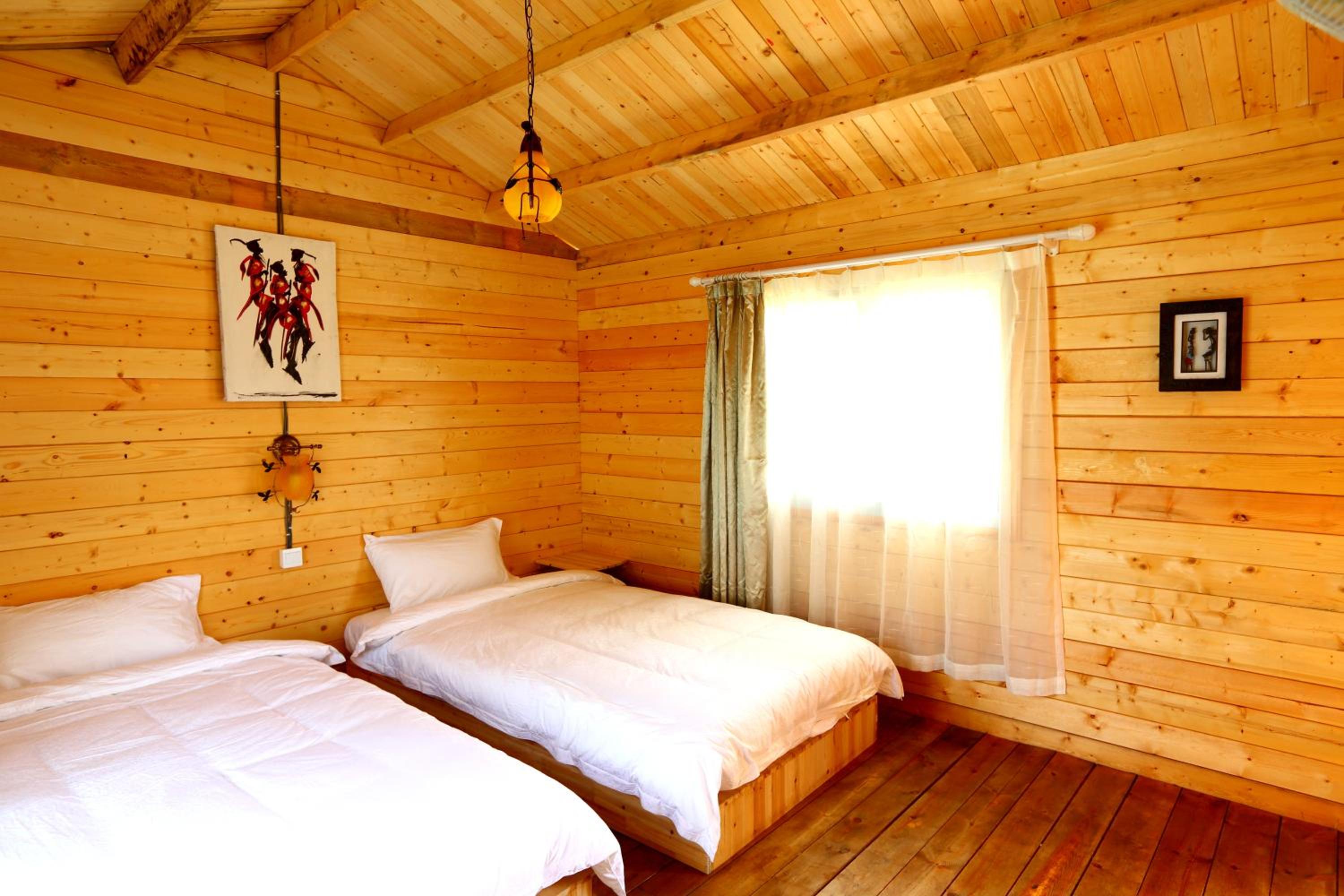 Wooden Cottage Twin - Photo 1