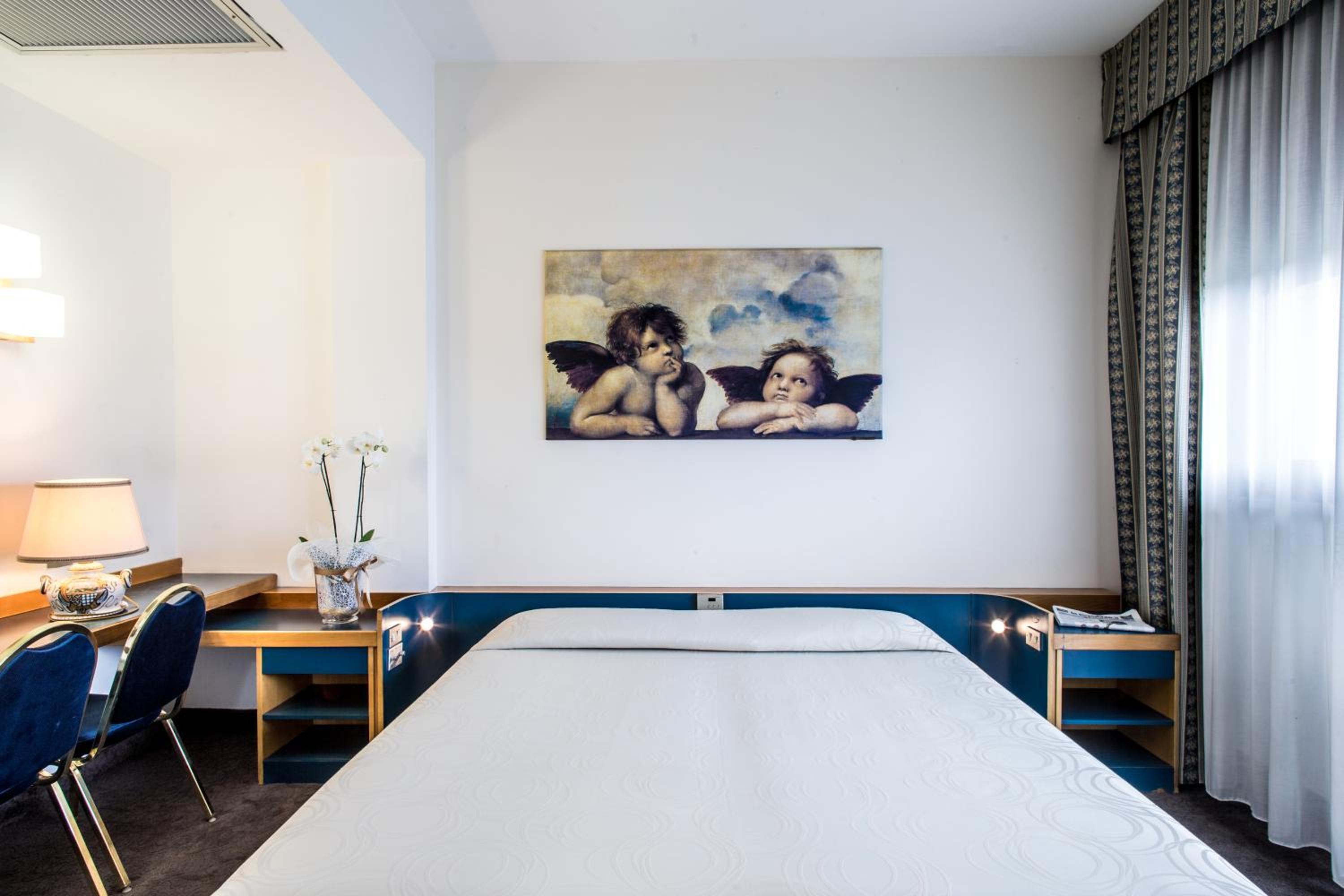 Double or Twin Room photo 2