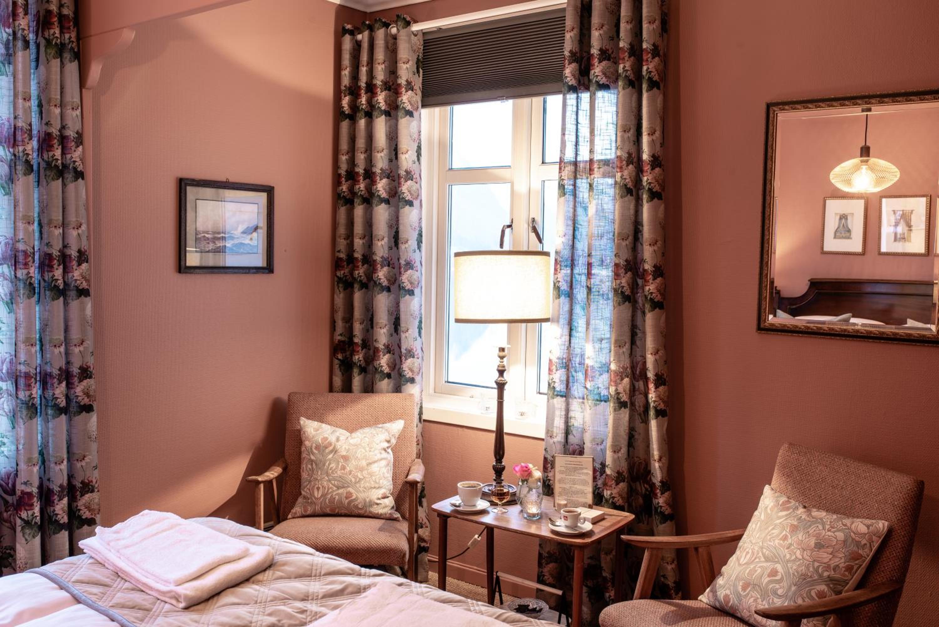 Double Room with Sea View - Photo 1