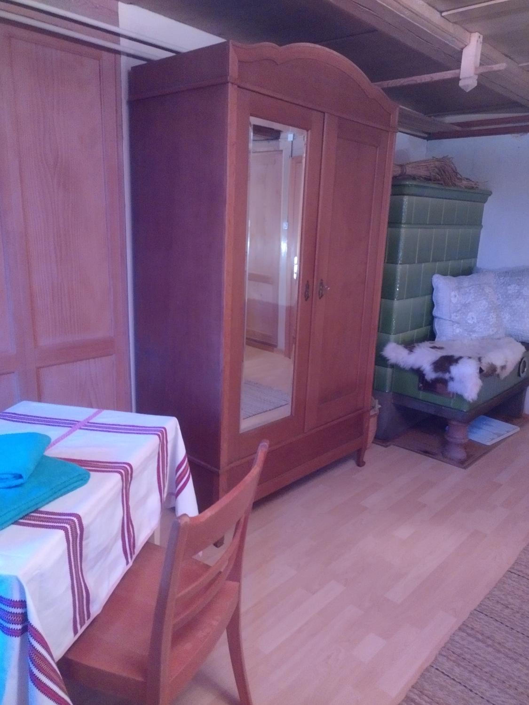 Basic Triple Room with Shared Bathroom photo 3