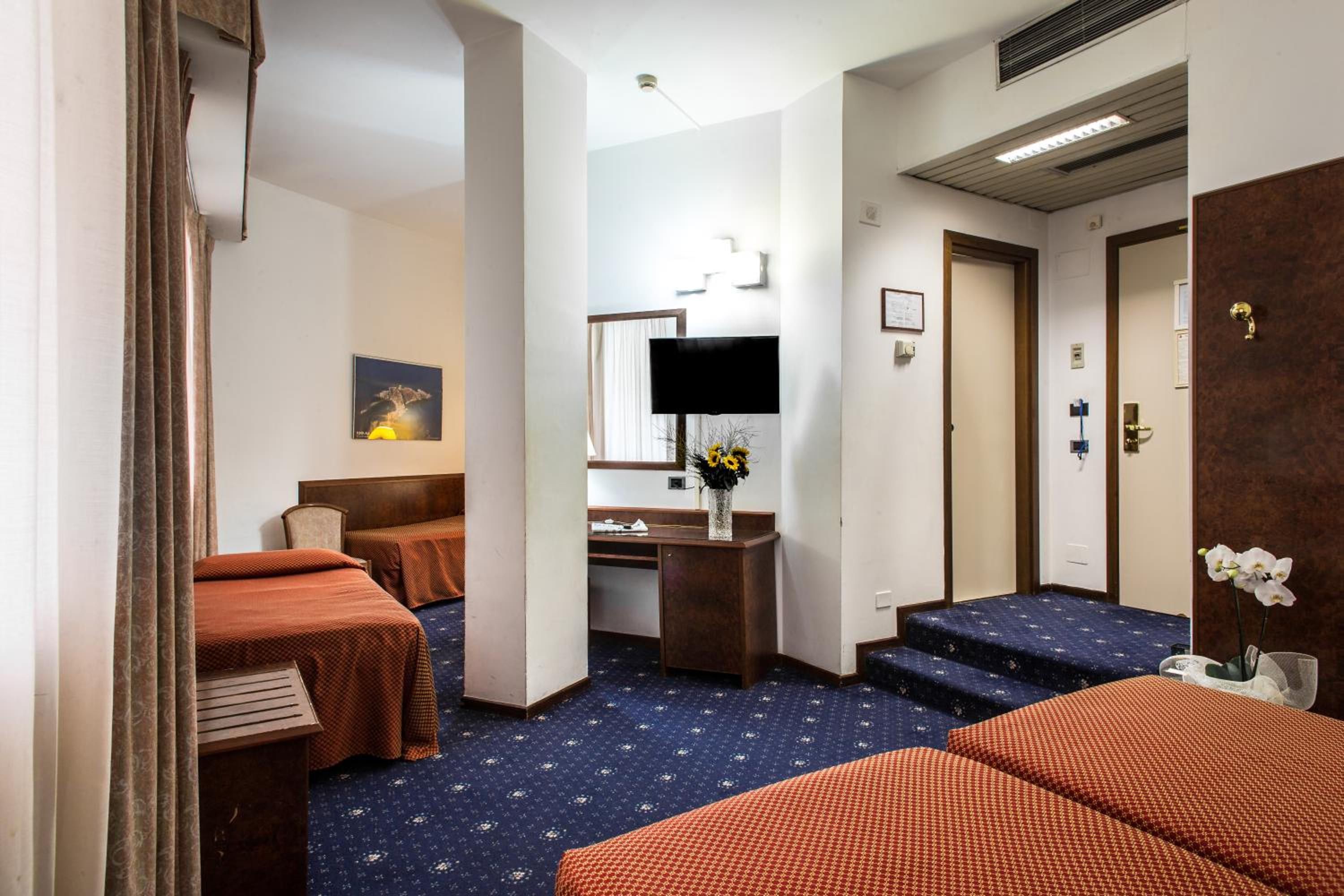 Quadruple Room photo 2