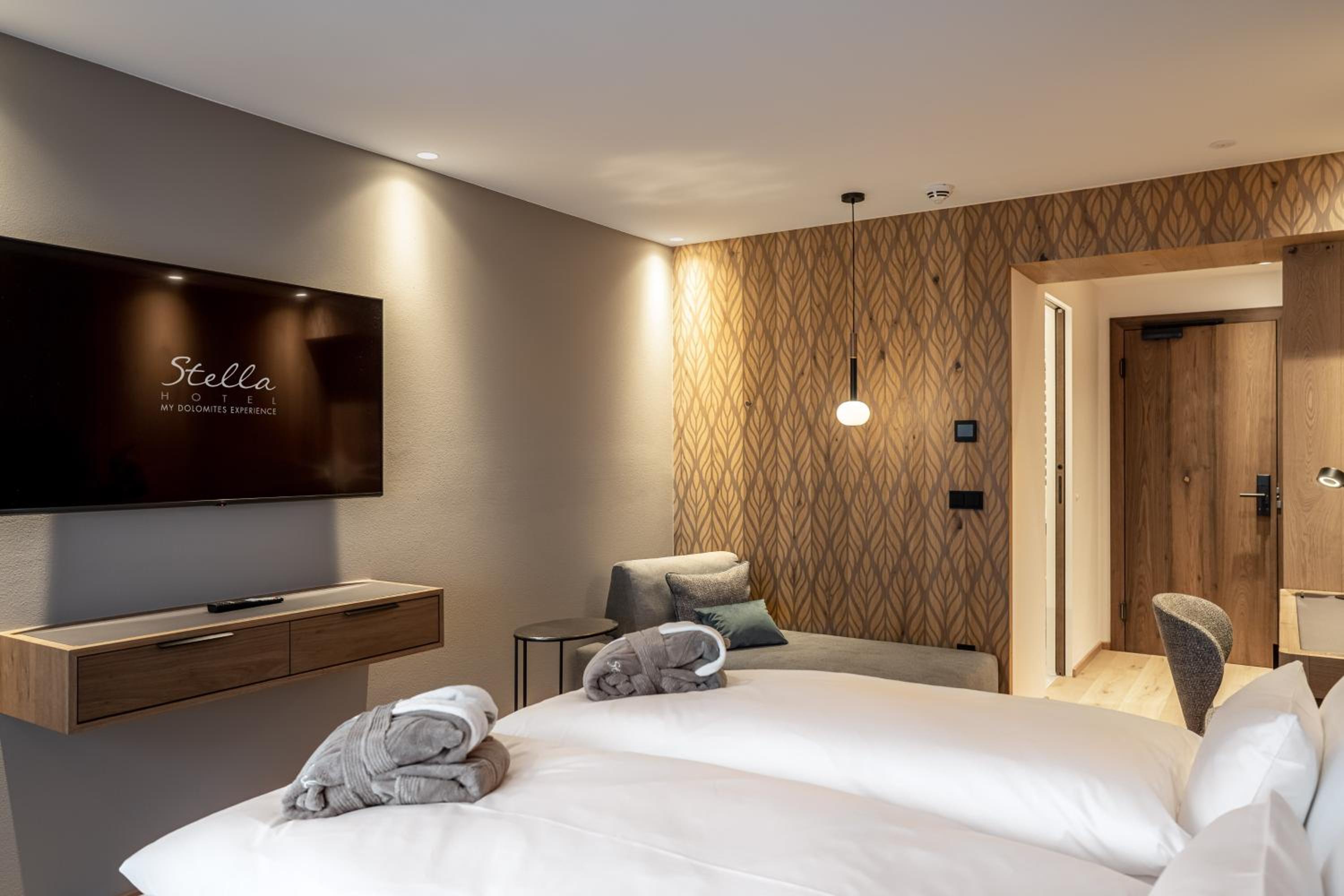 Deluxe Double or Twin Room photo 3