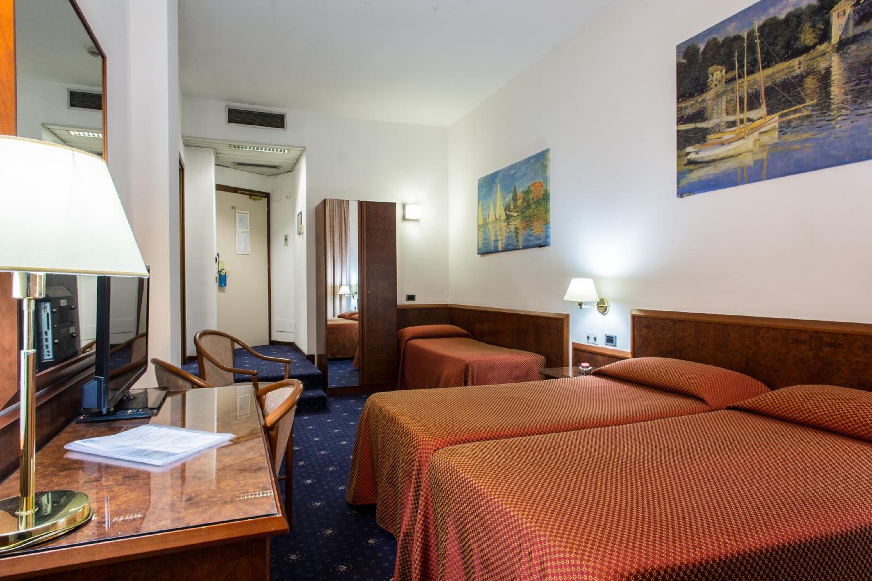 Triple Room photo 3