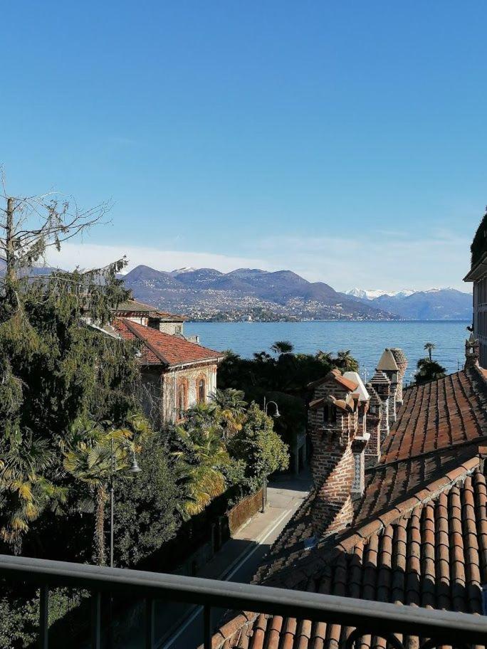 Double or Twin Room with Balcony and Lake View - Photo 7