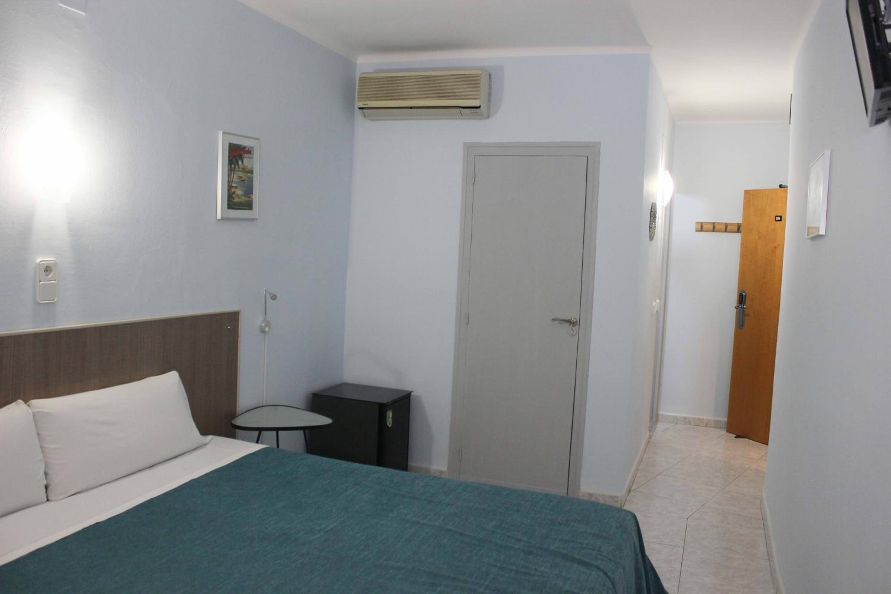 Economy Double or Twin Room - Photo 15