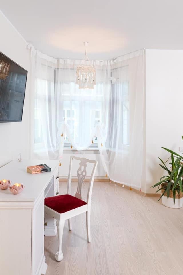 One-Bedroom Apartment - Photo 16