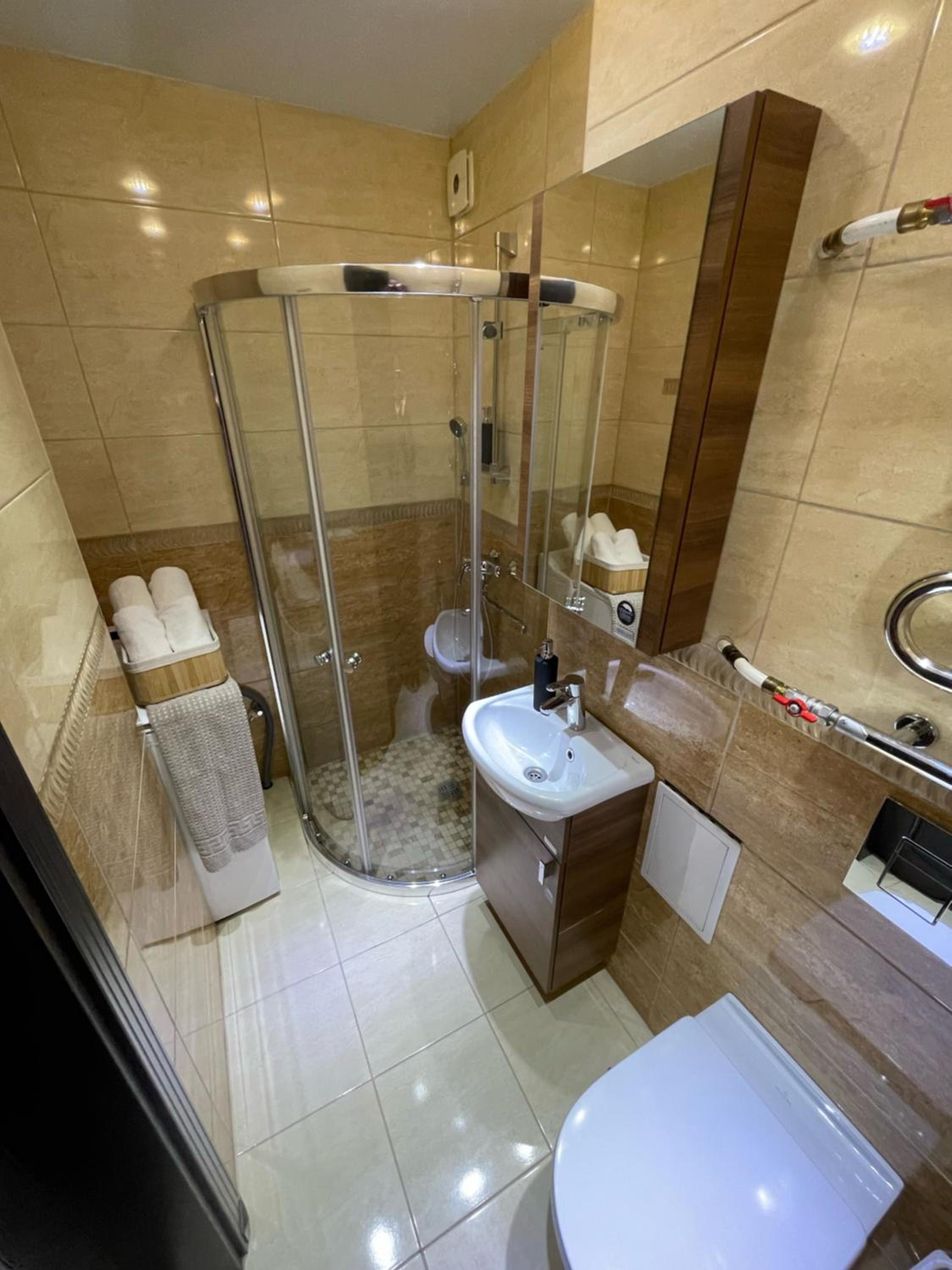 One-Bedroom Apartment - Photo 7