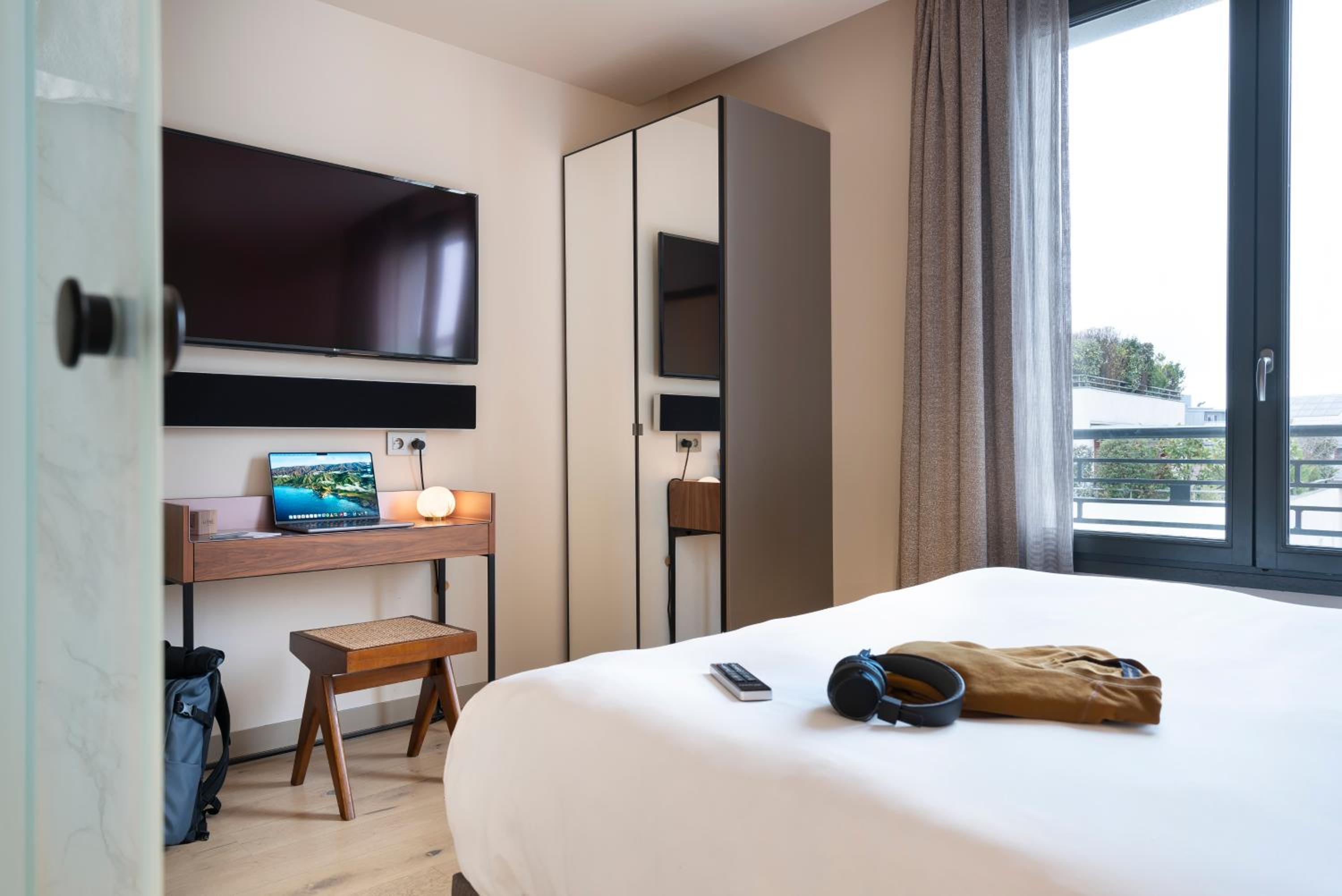 Large Double Room photo 3