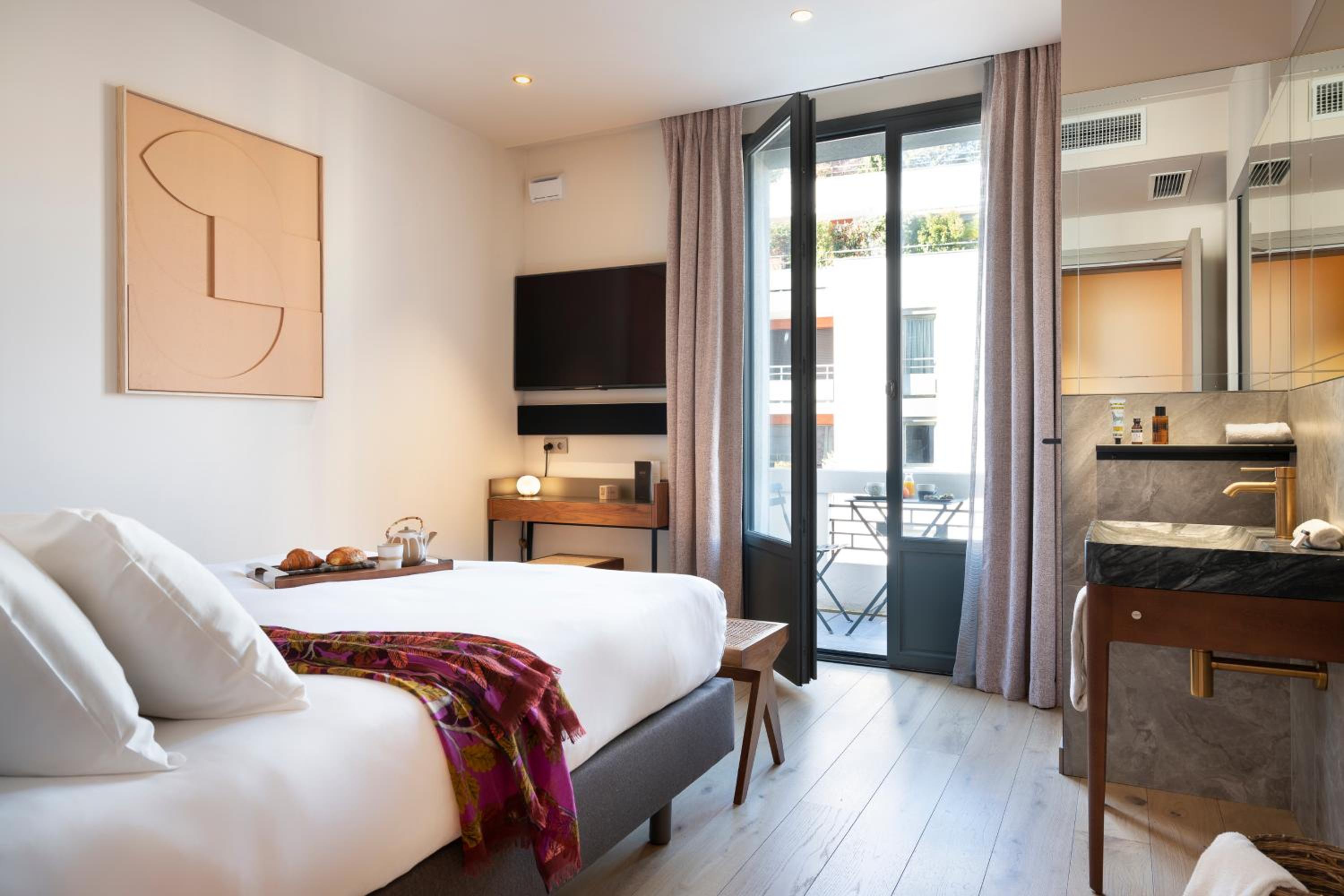 Double Room with Balcony photo 1