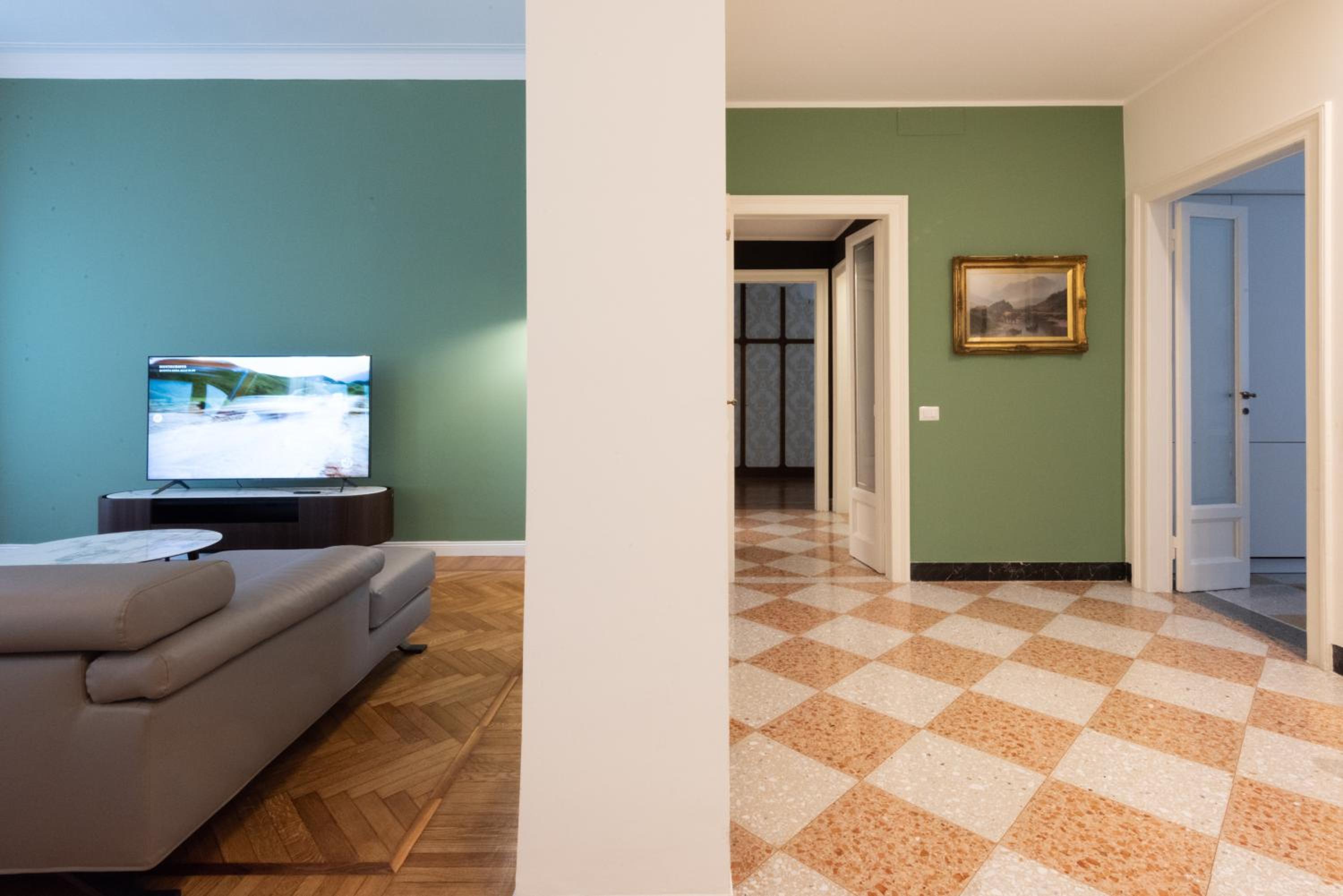 One-Bedroom Apartment