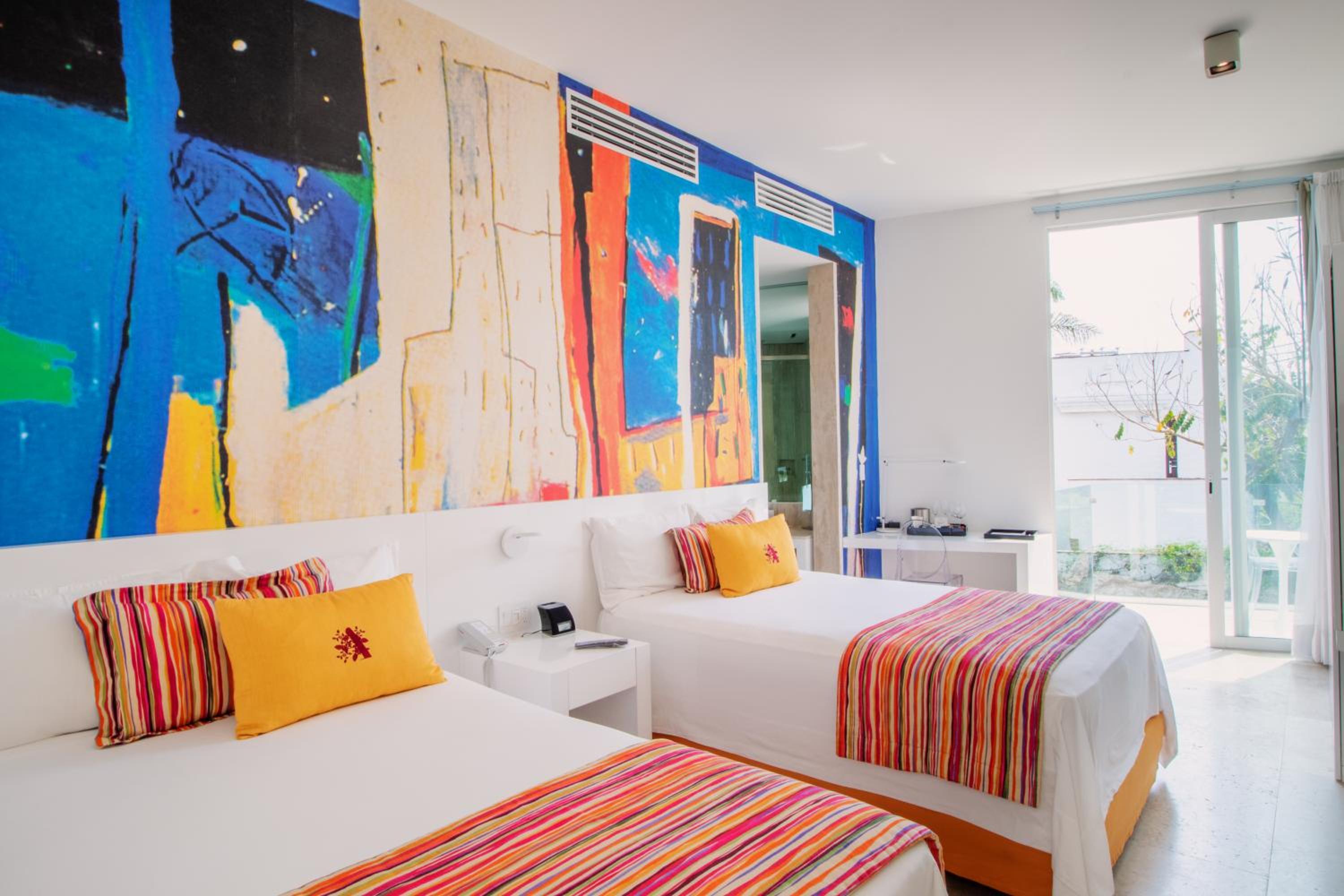 Deluxe Double Room with Two Double Beds - Photo 1