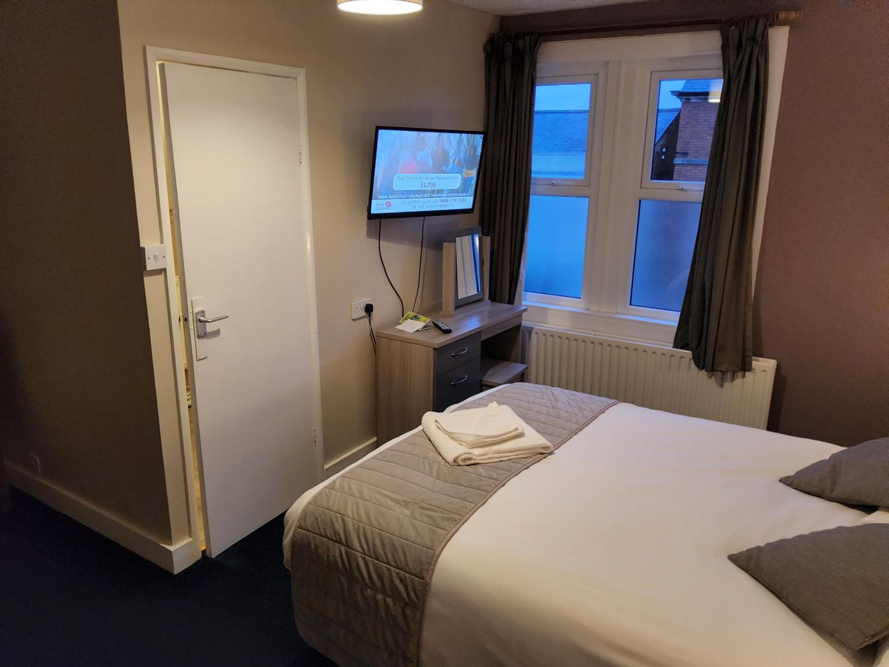Standard Double Room - Photo 1