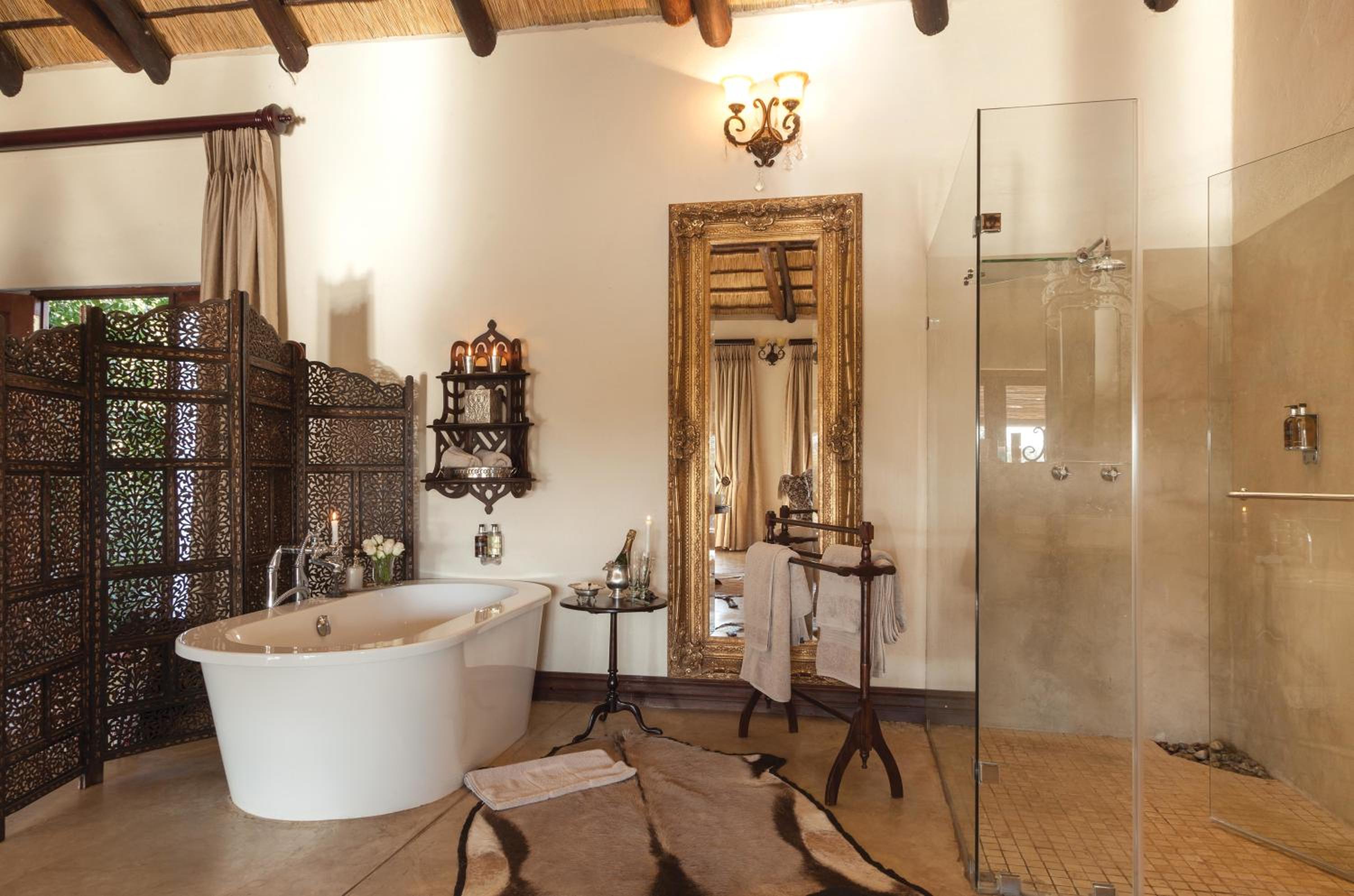 Honeymoon Suite photo 2