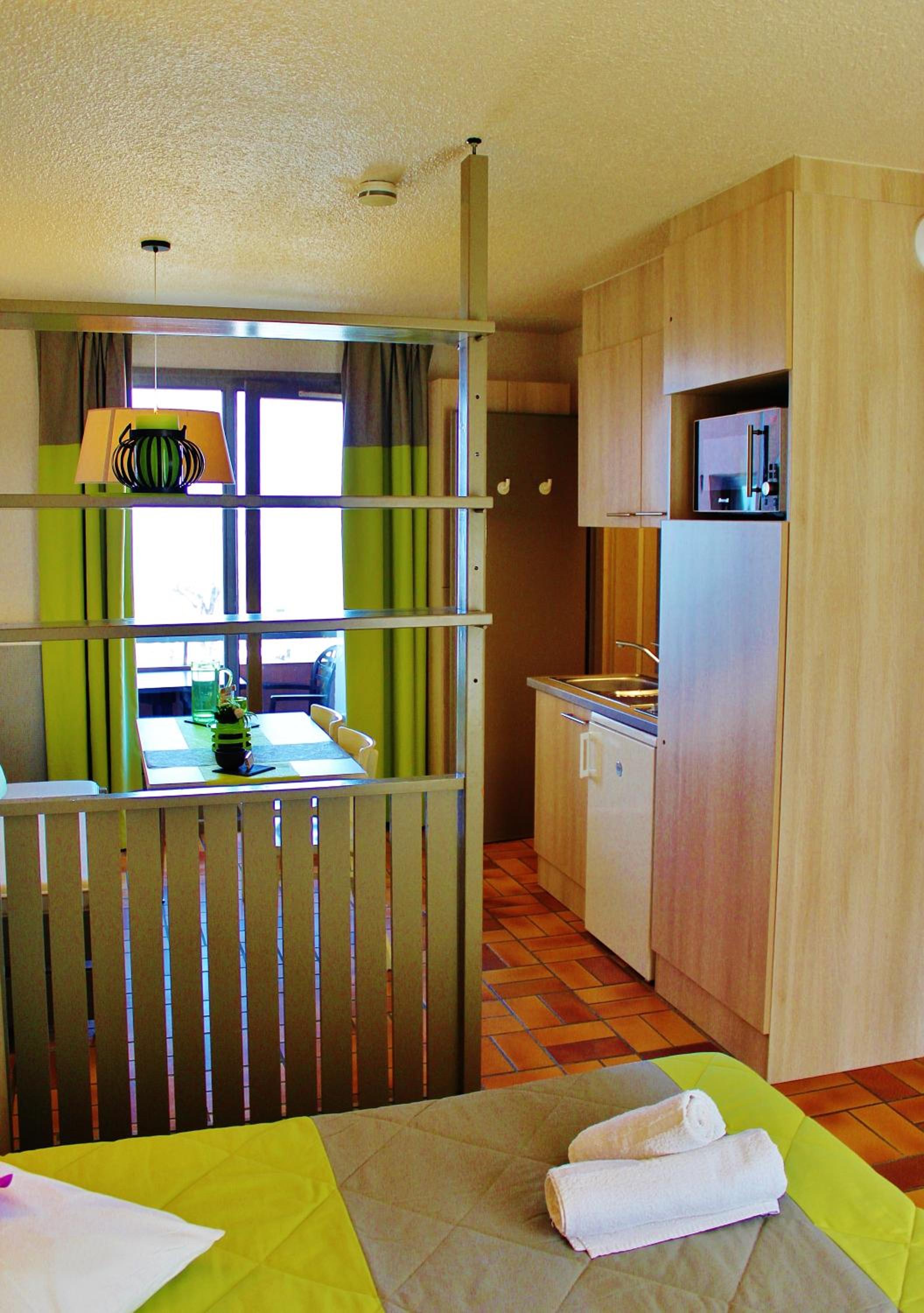 One-Bedroom Apartment photo 1