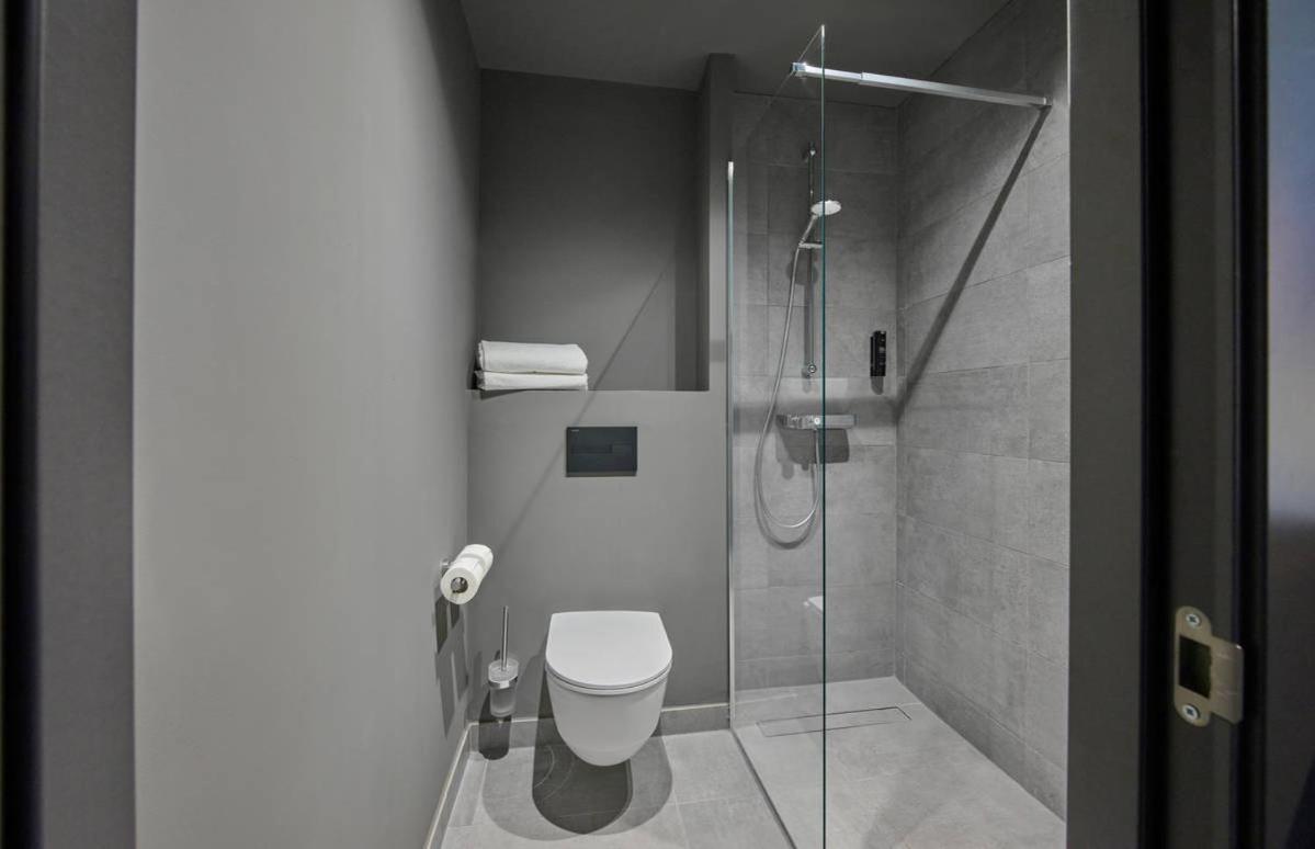 Standard Double Room - Photo 7