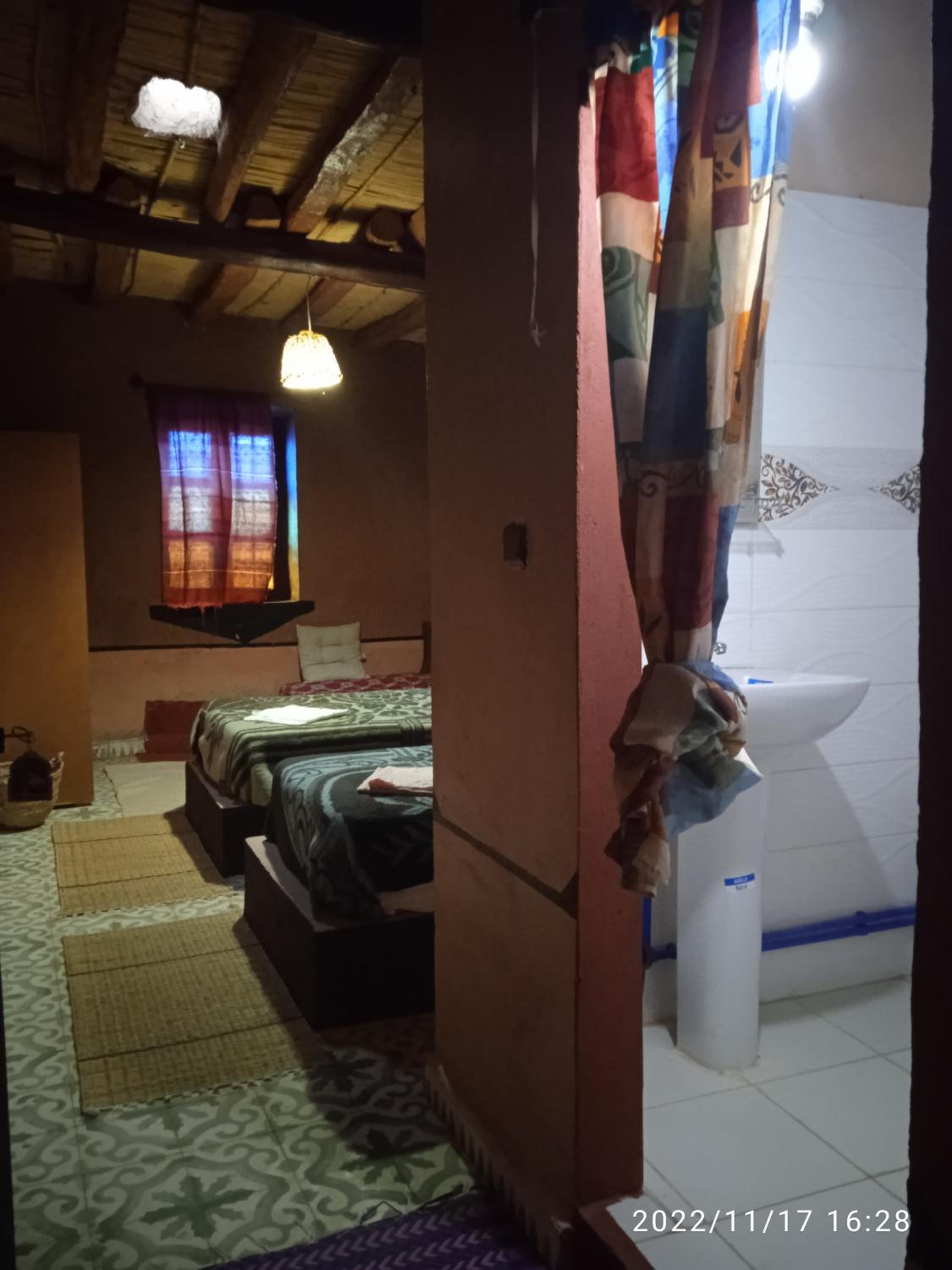 Deluxe Room - Photo 8