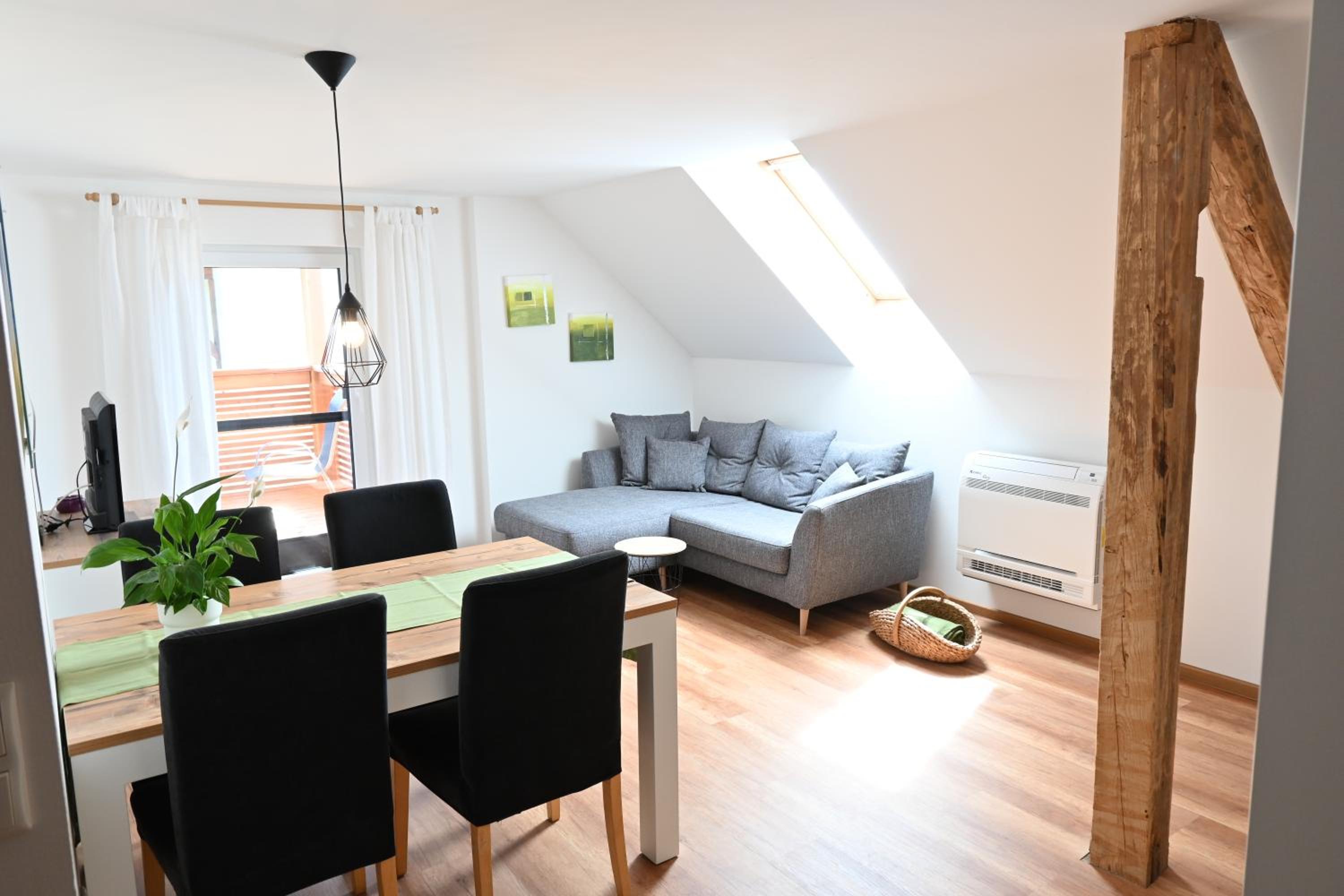 Apartment with Balcony photo 1