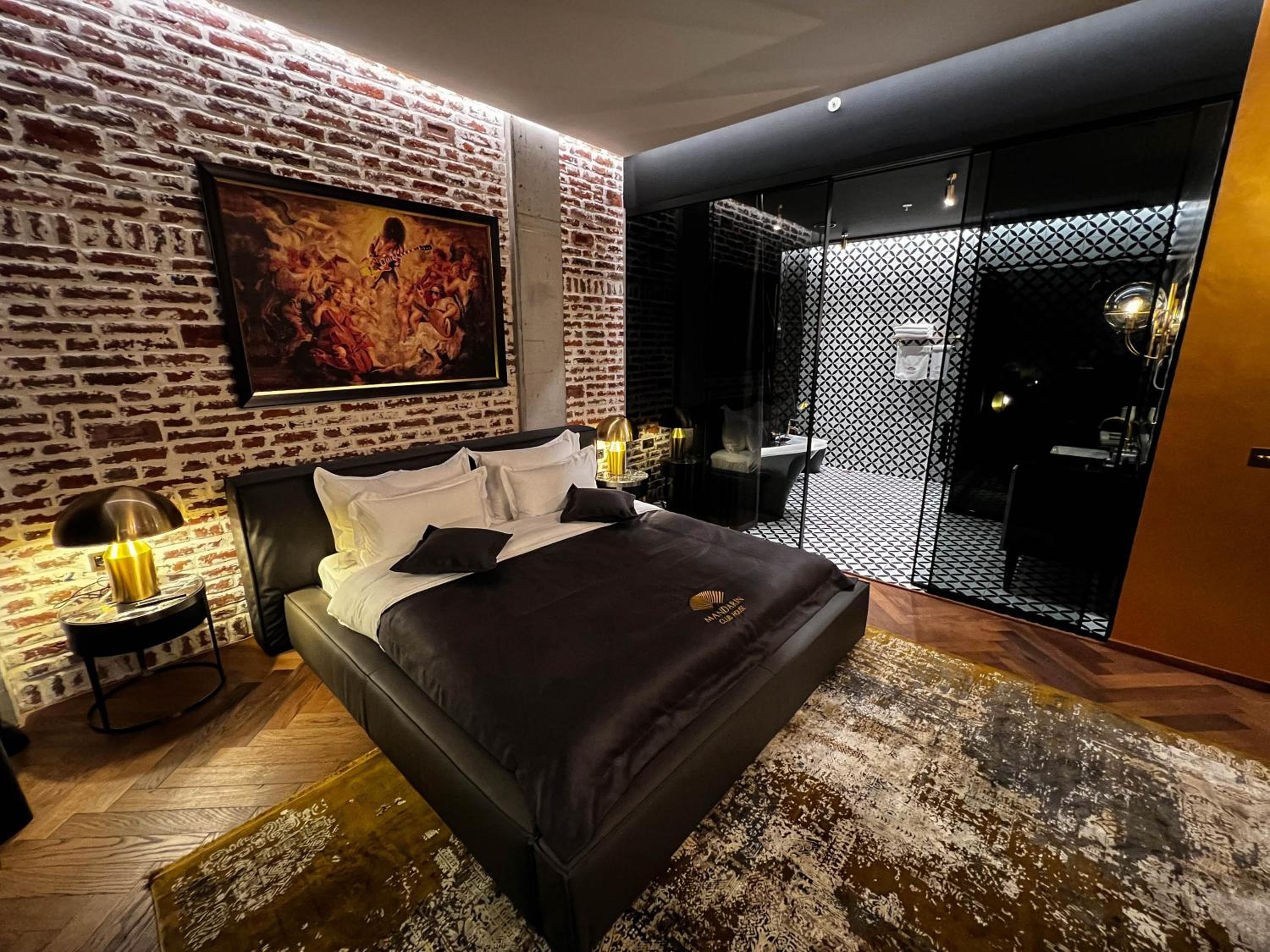 Deluxe Double Room with Balcony