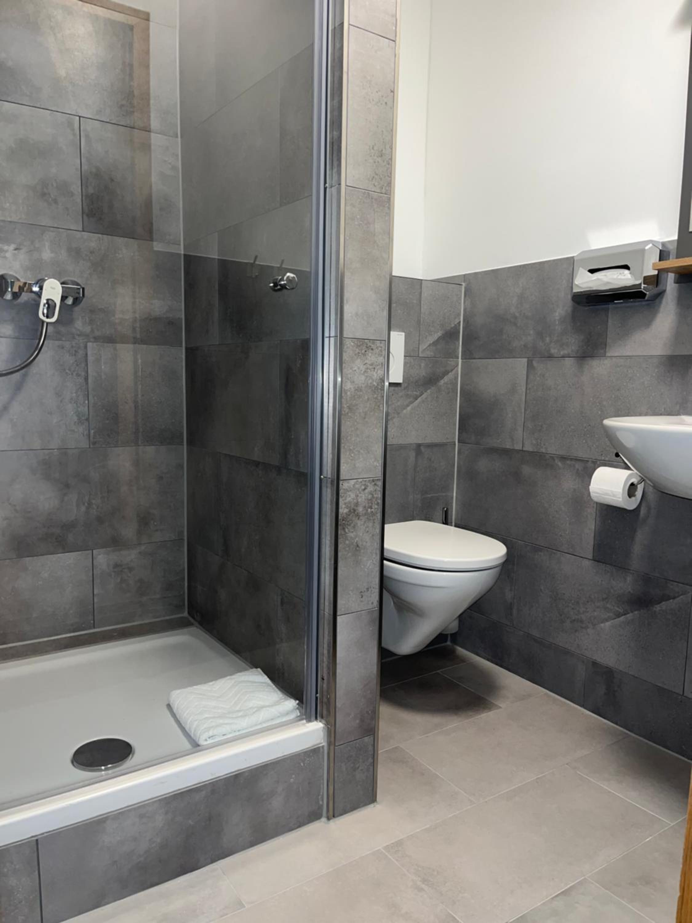 Double Room - Photo 4