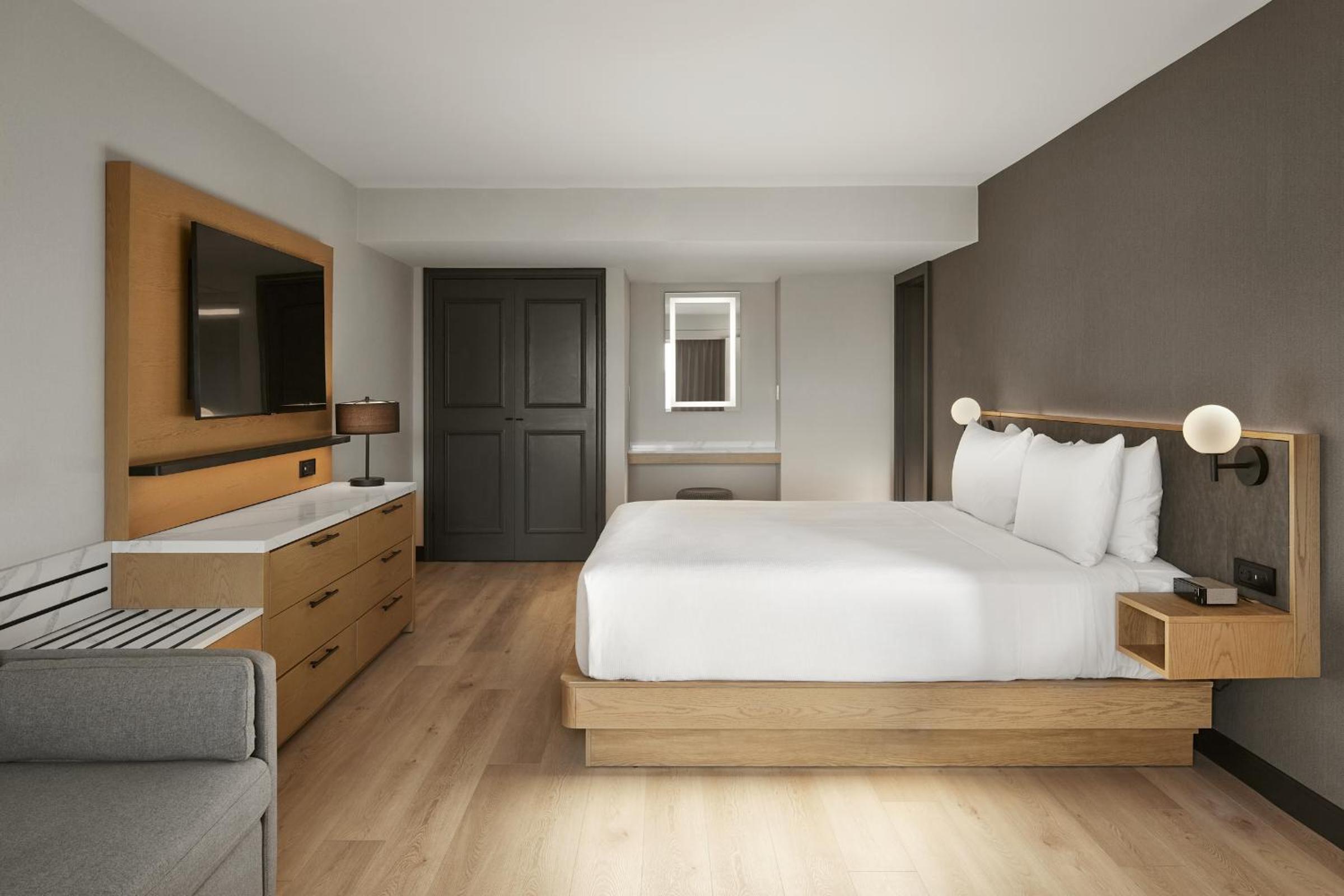 Specialty King Room with Sofa Bed - Photo 10