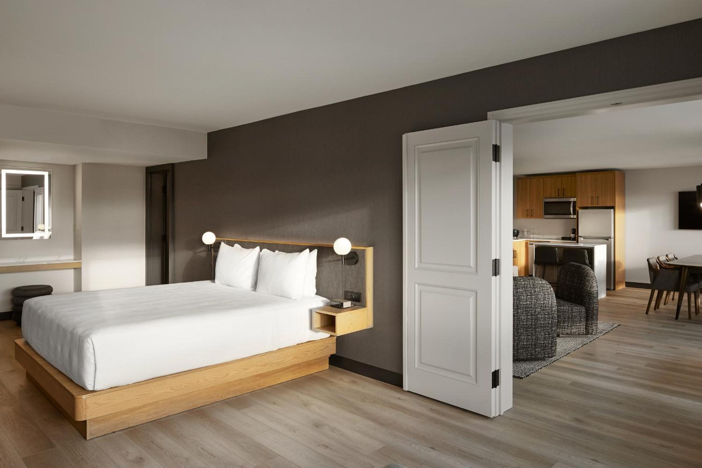 Specialty King Room with Sofa Bed - Photo 9