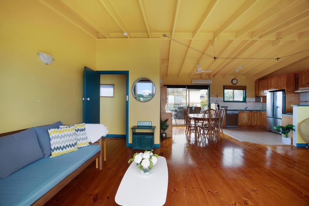 Four-Bedroom House photo 2