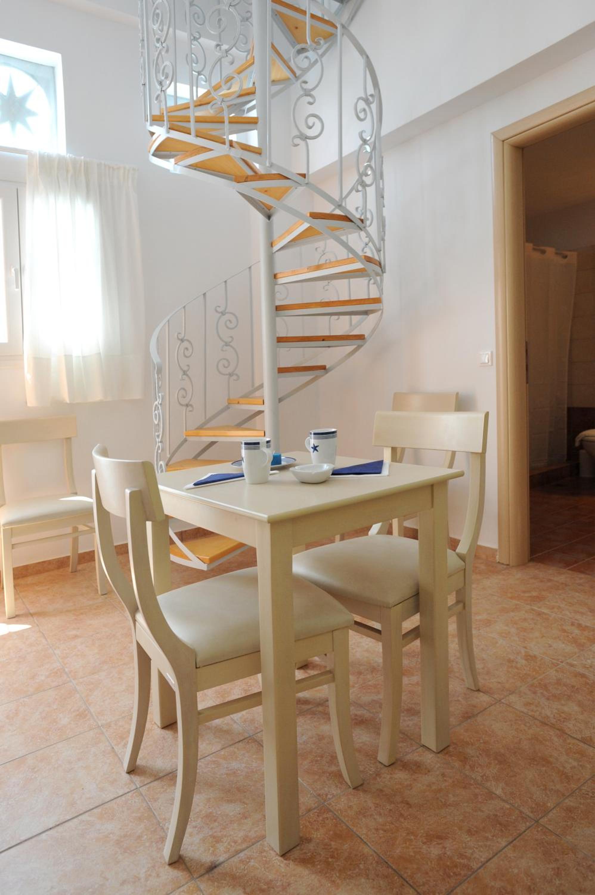 Apartment with Sea View - Split Level - Photo 9