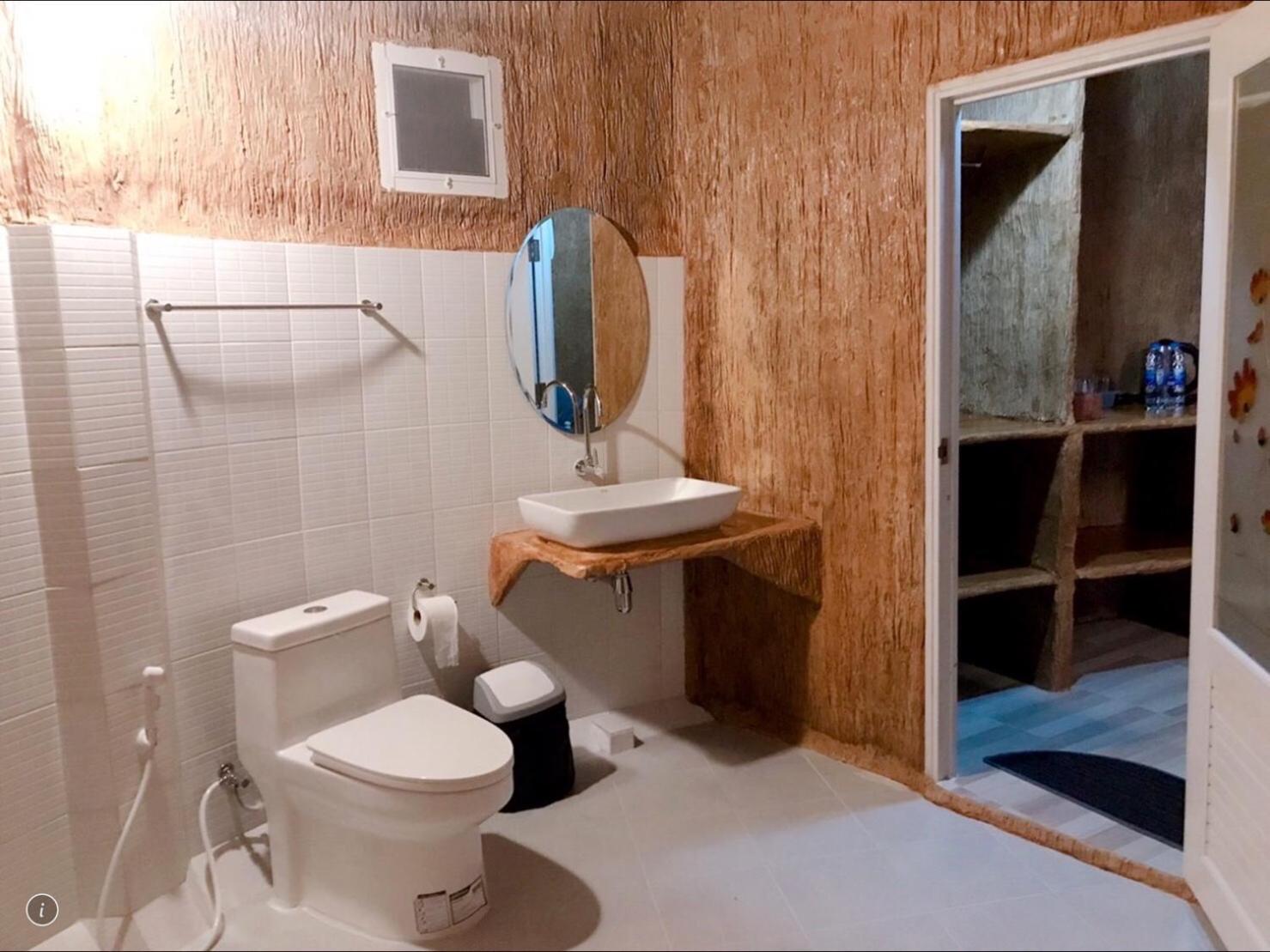 Deluxe Room with Seaside - Photo 18