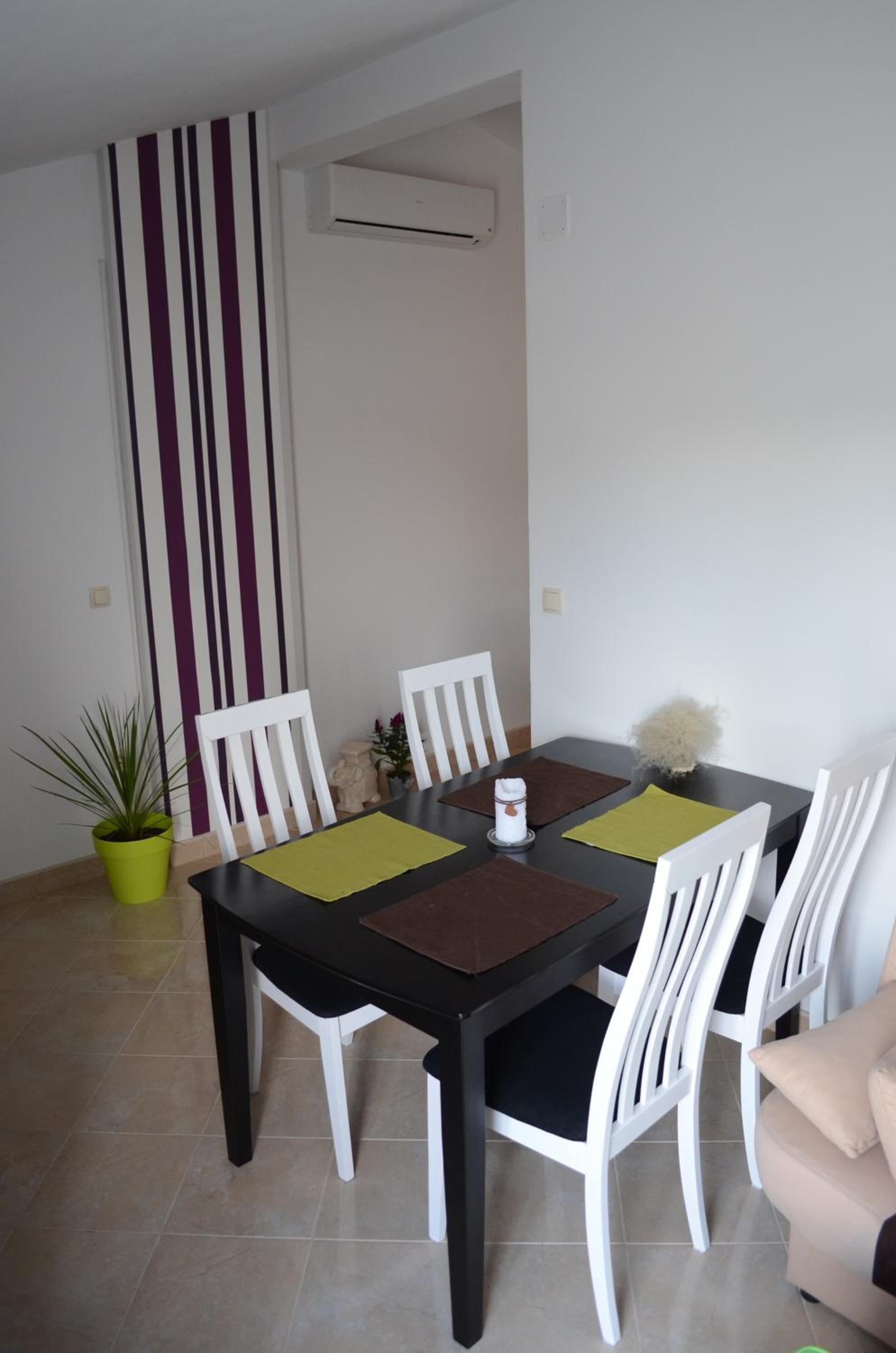 Two-Bedroom Apartment - Photo 5