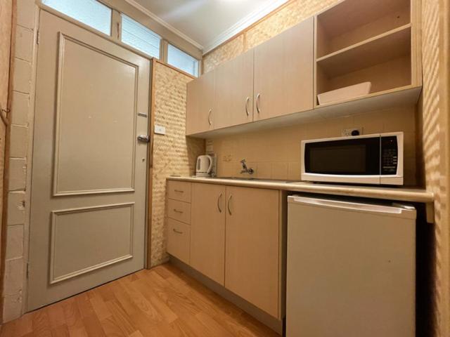 King plus Queen plus Kitchenette