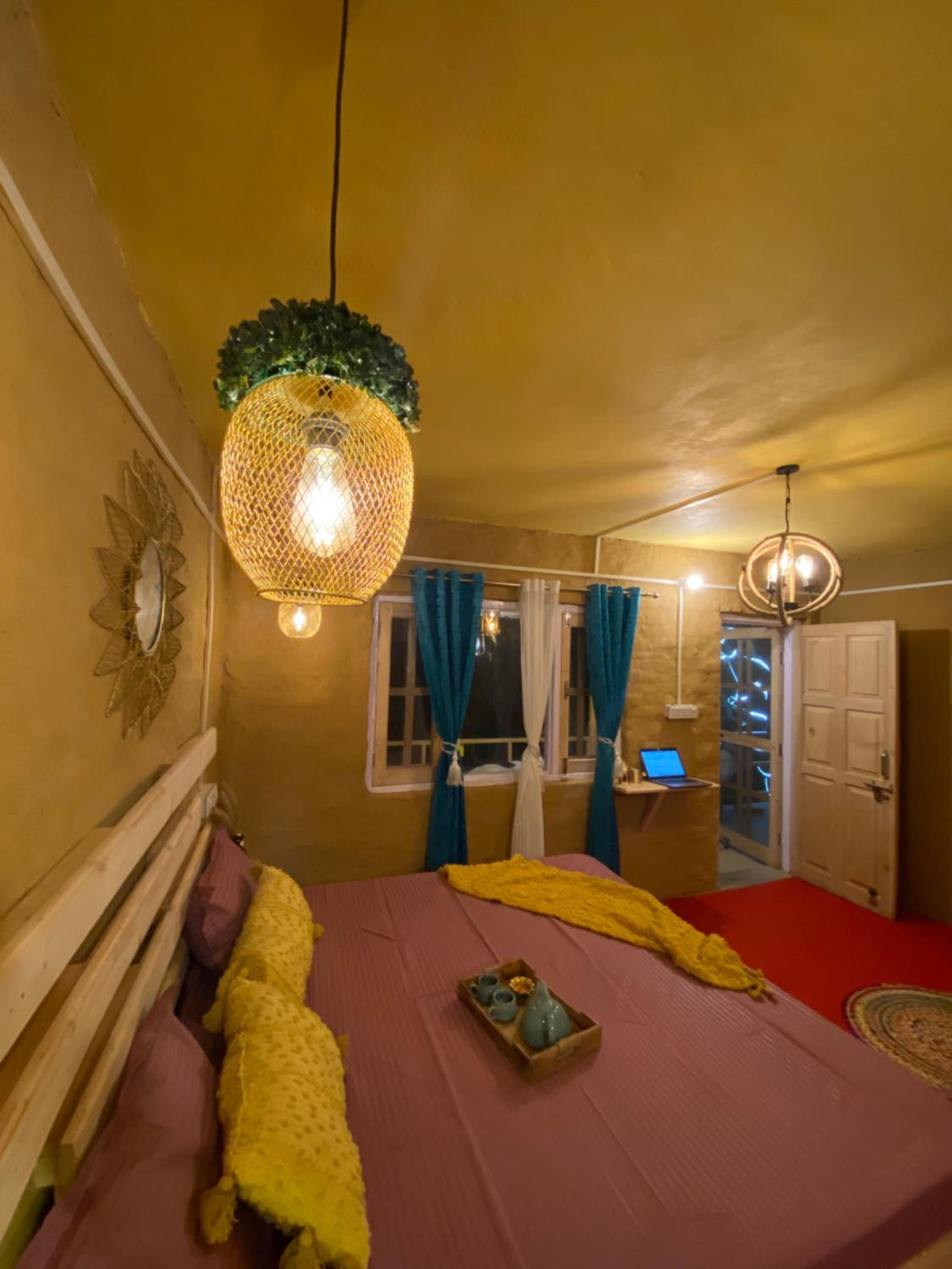Superior King Room - Photo 8