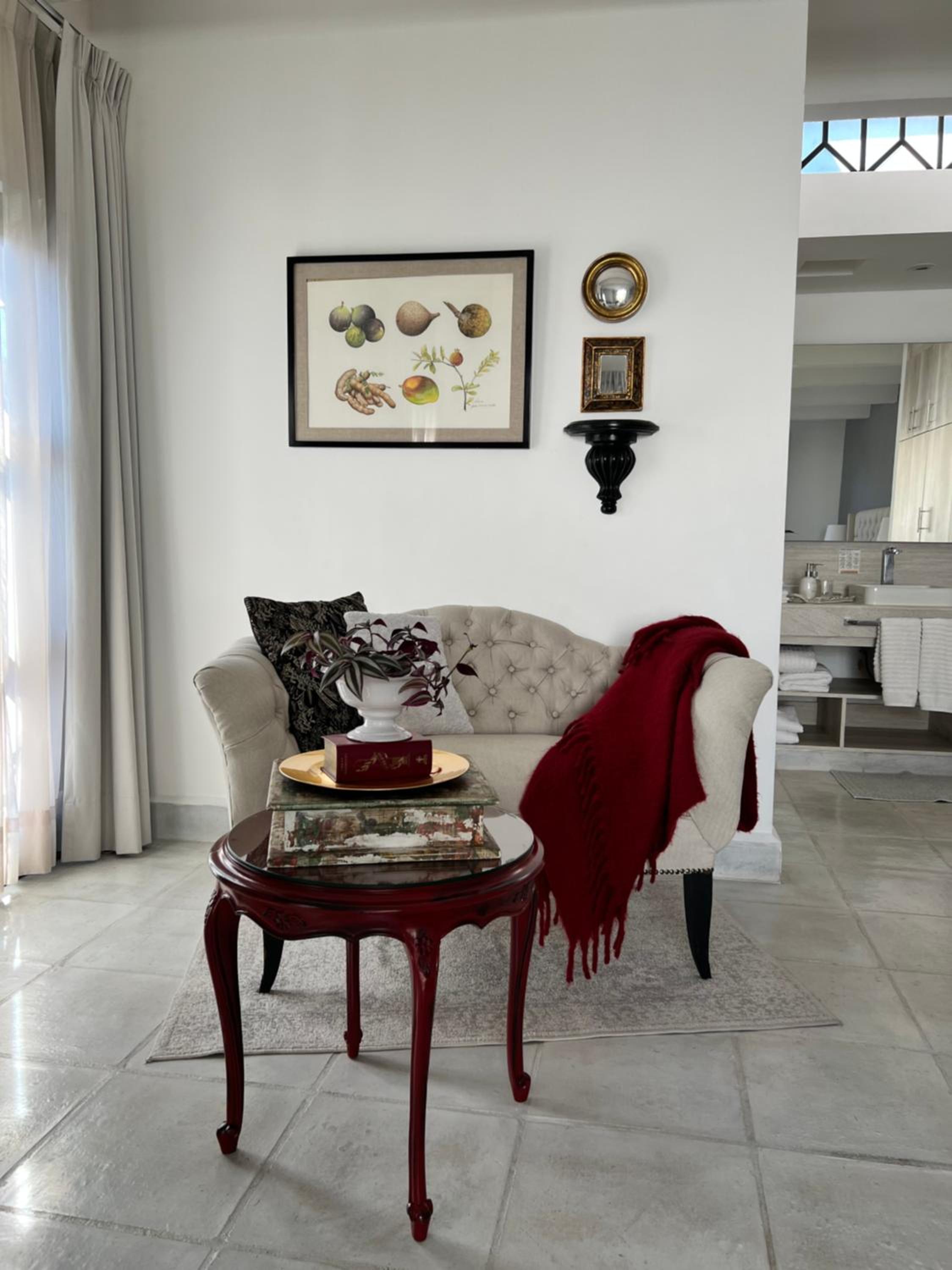 Superior King Suite - Photo 7