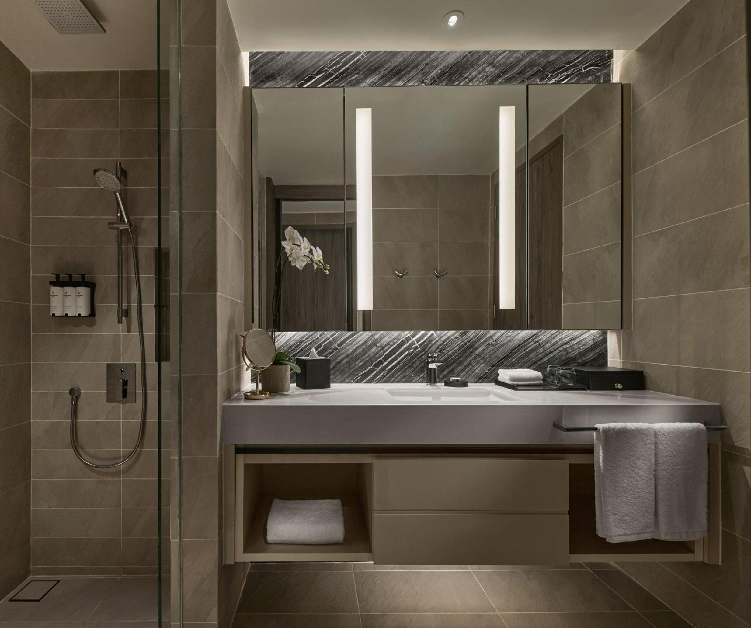 One Bedroom Premier Suite Twin