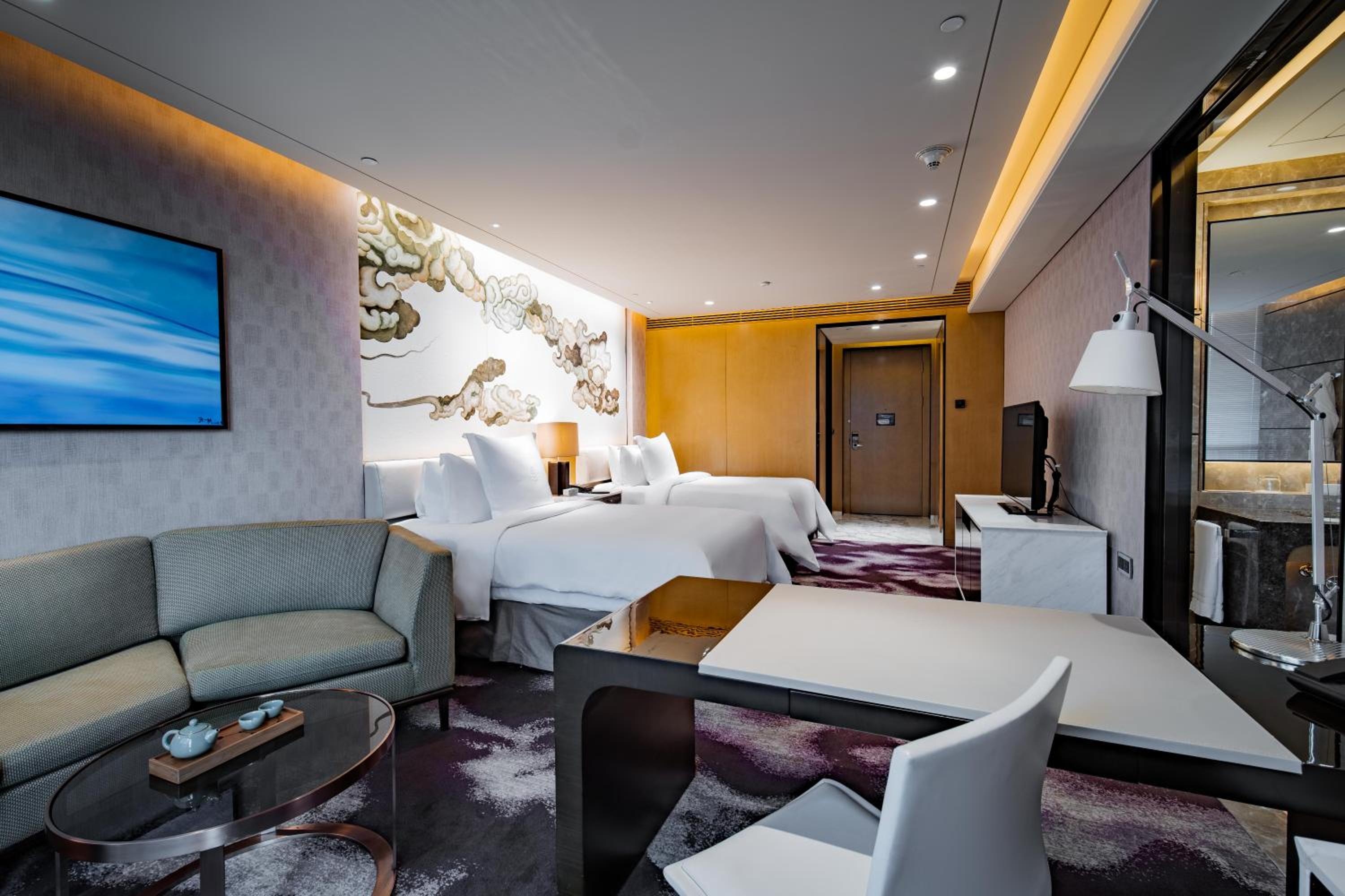 Club Room with Two Double Beds photo 2