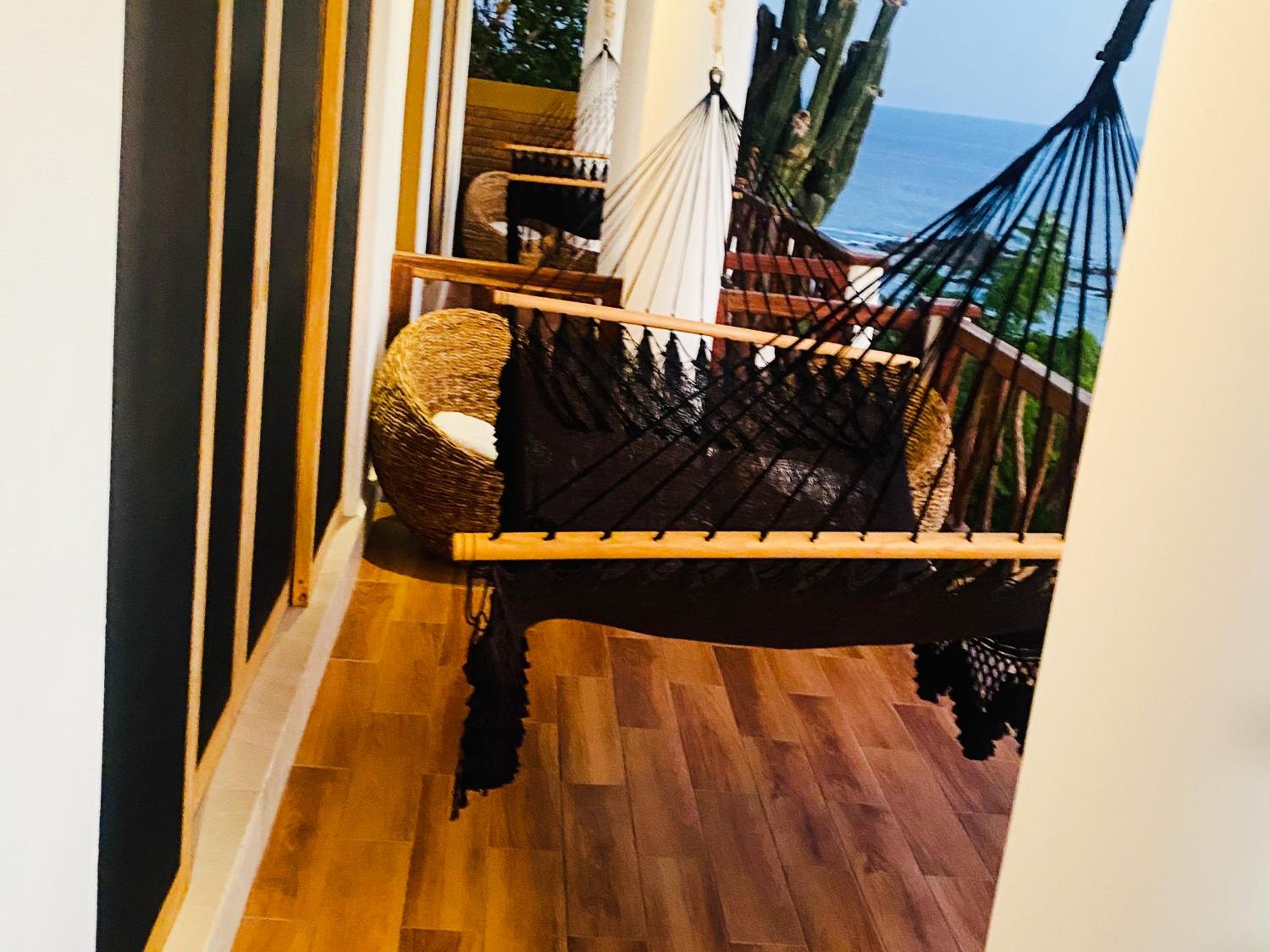 Family Room with Sea View photo 2