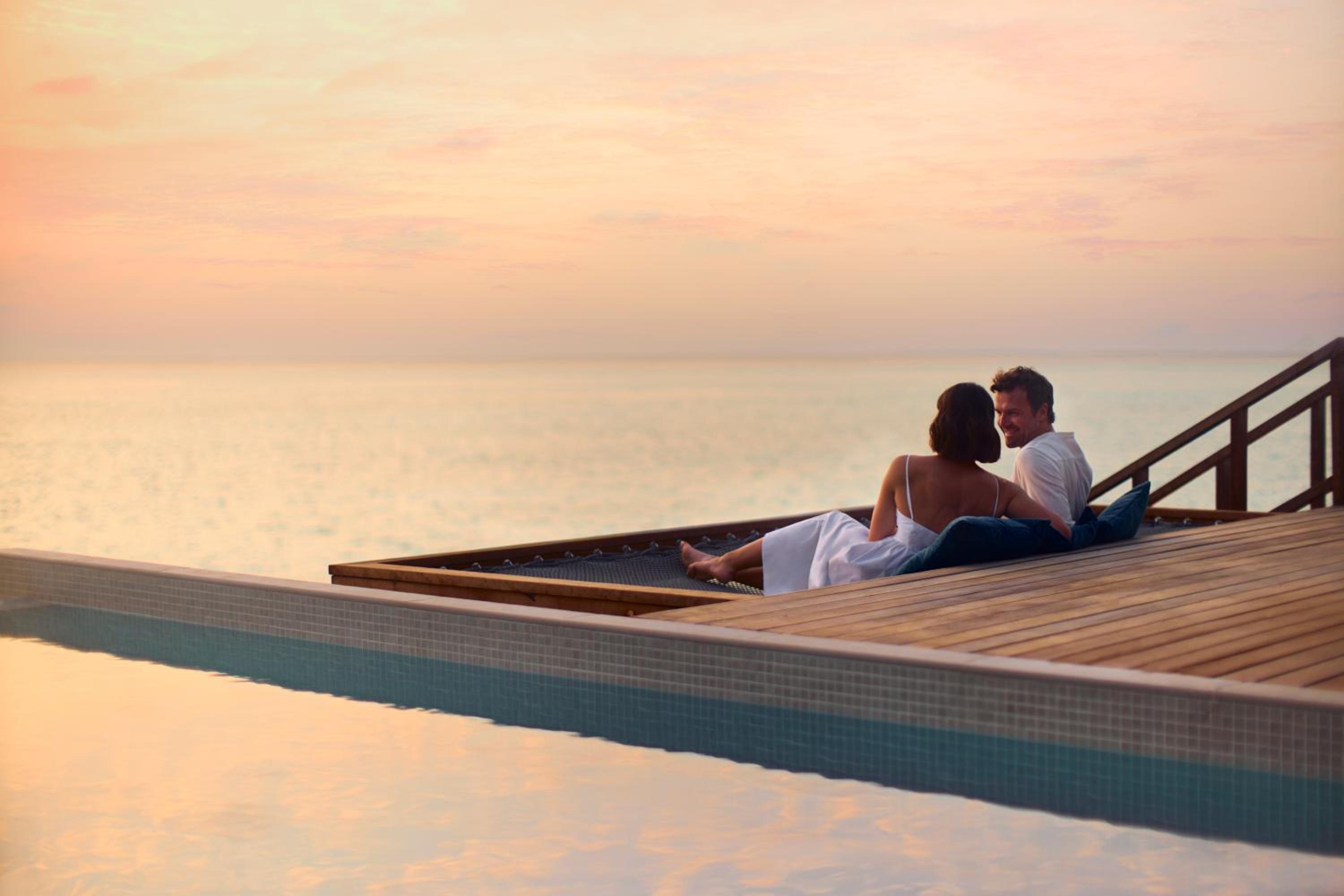 Deluxe Over Water Pool Villa - Photo 8