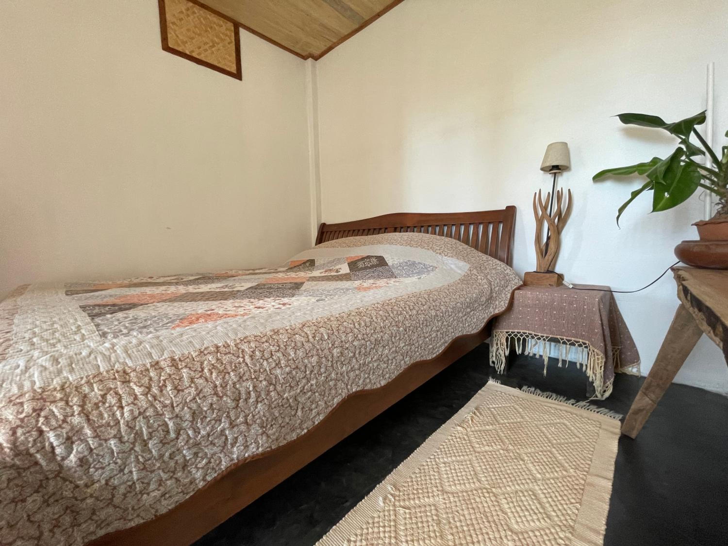 Deluxe Double Room with Balcony - Photo 9