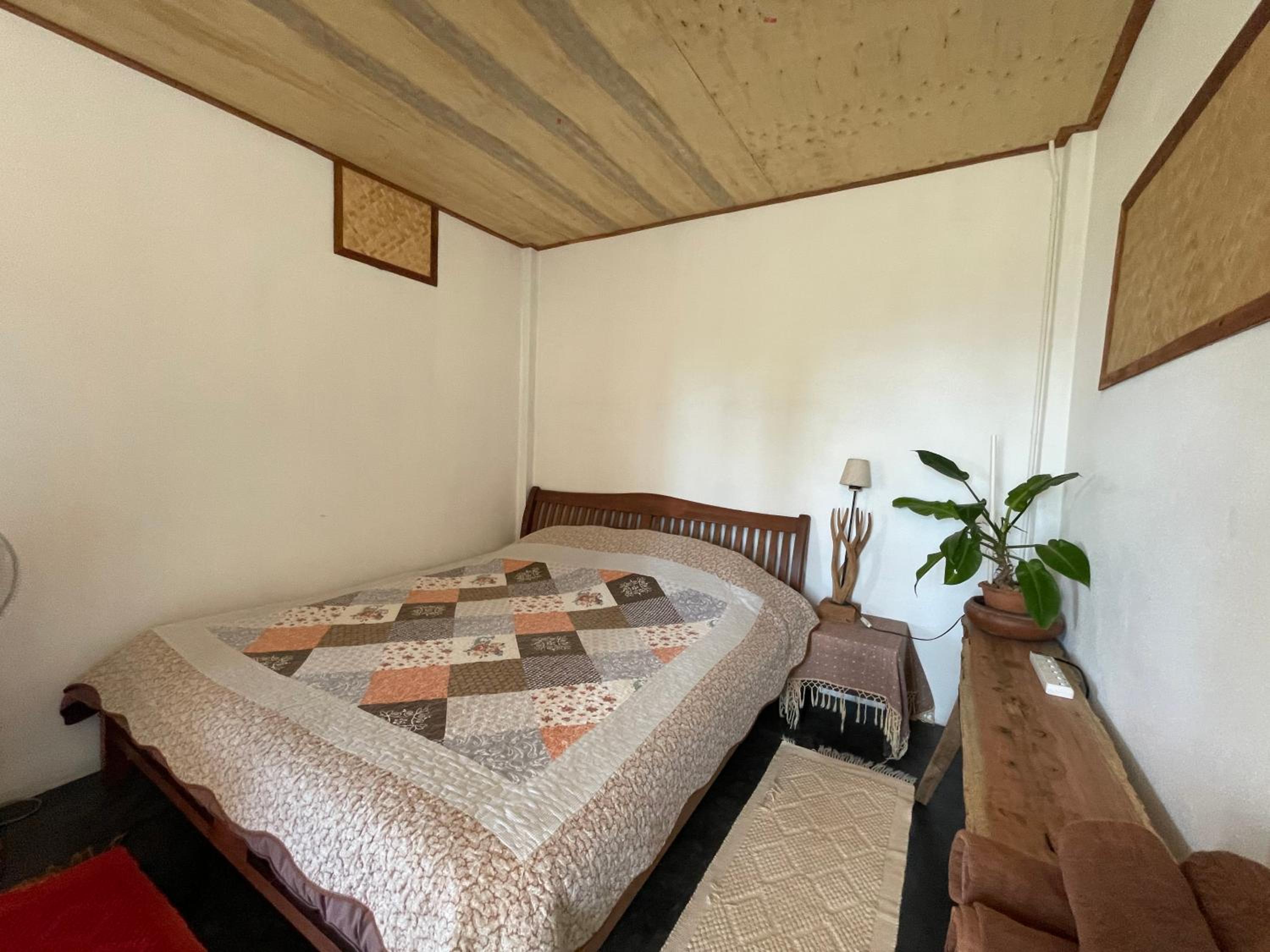 Deluxe Double Room with Balcony - Photo 8