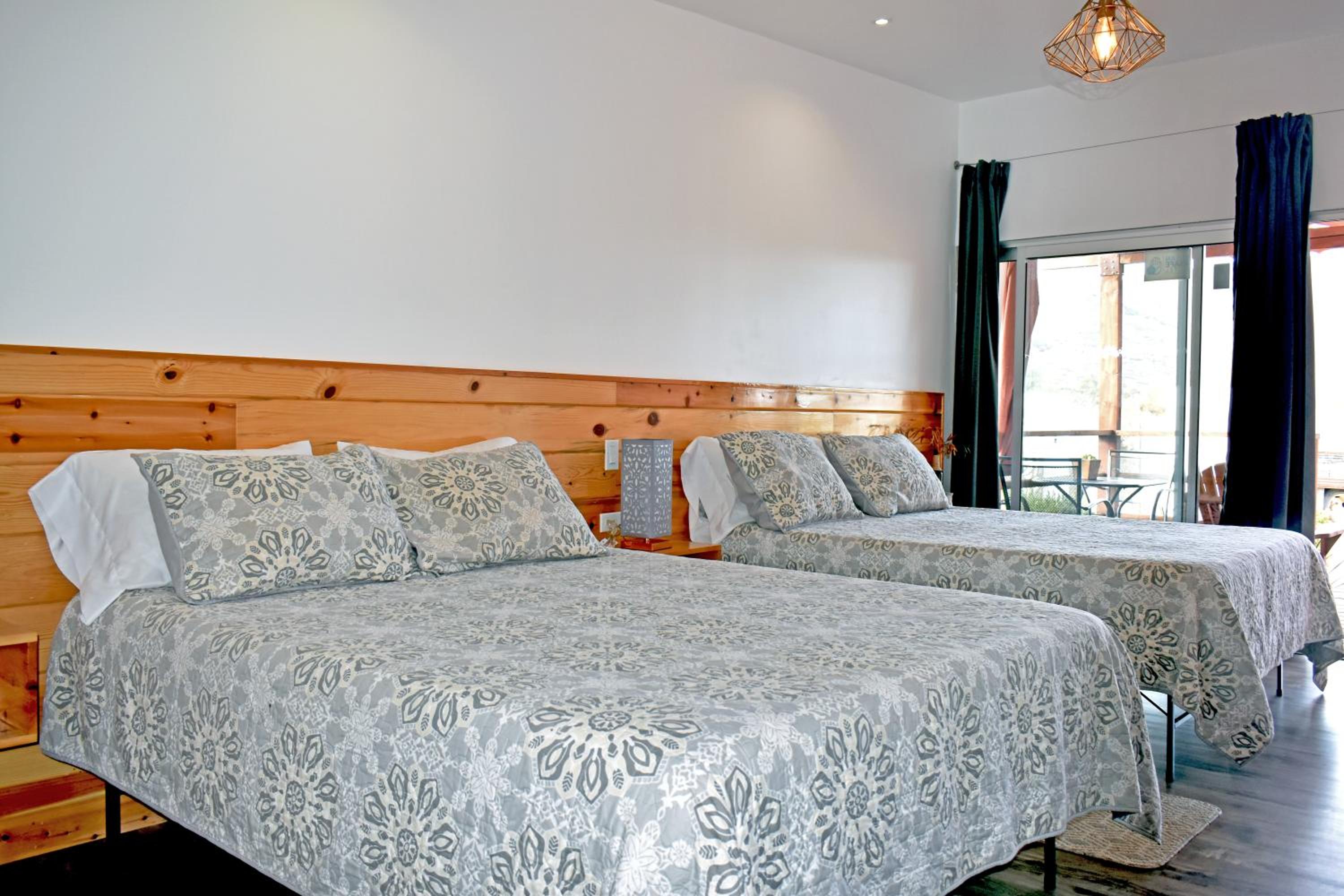 One-Bedroom House photo 1